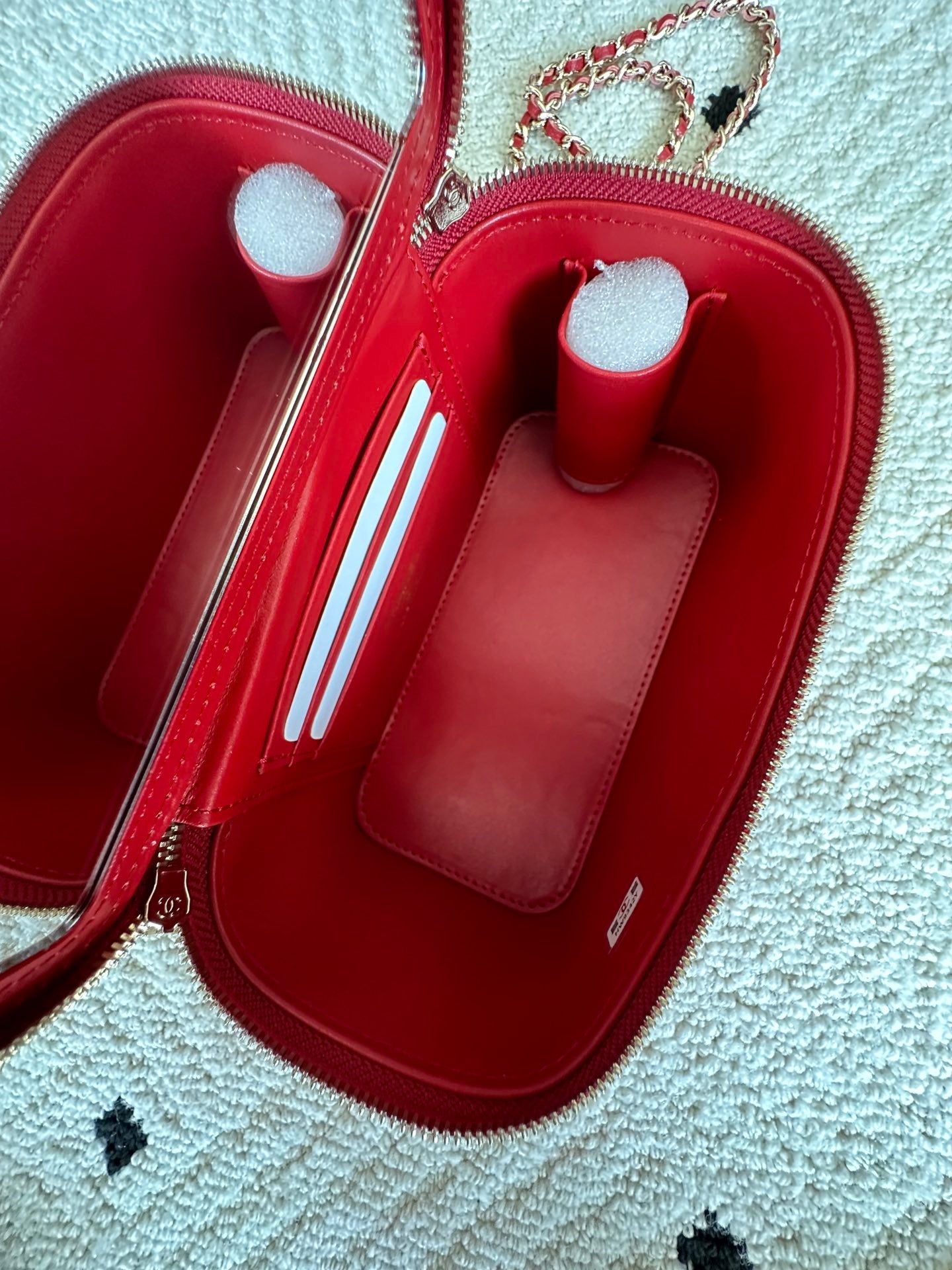 Chanel 2025 Vanity 17cm Bag Red Caviar Leather 320300