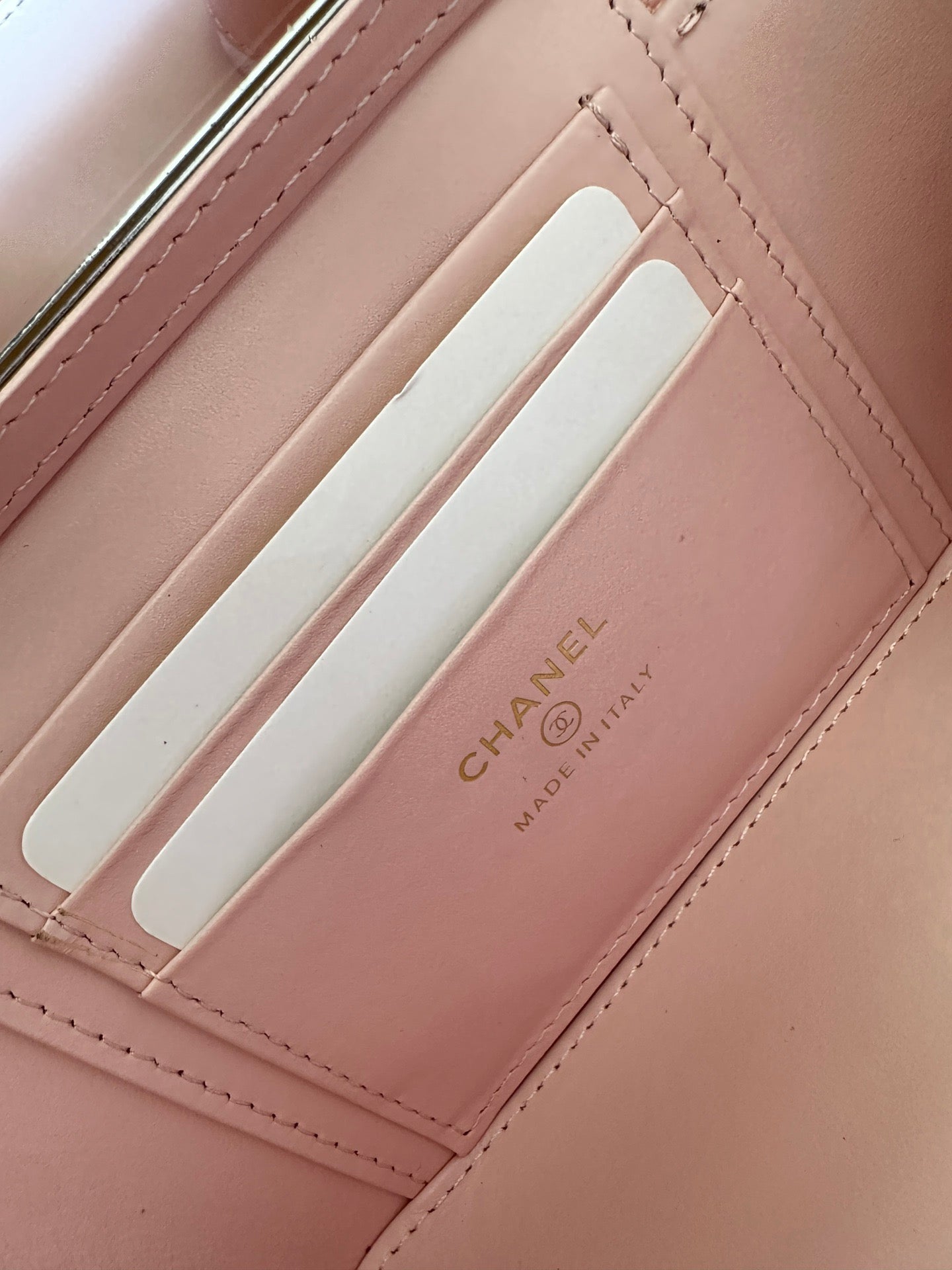 Chanel 2025 Vanity 17cm Bag Pink Caviar Leather 320302