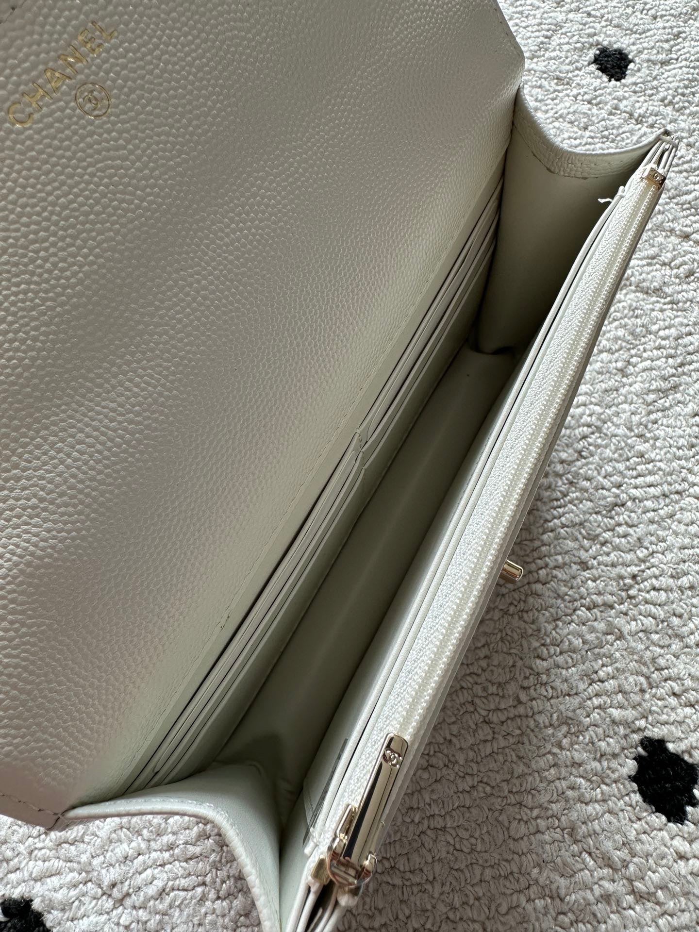 Chanel 2025 Trendy CC Wallet on Chain 19cm Bag White Caviar Leather 320292