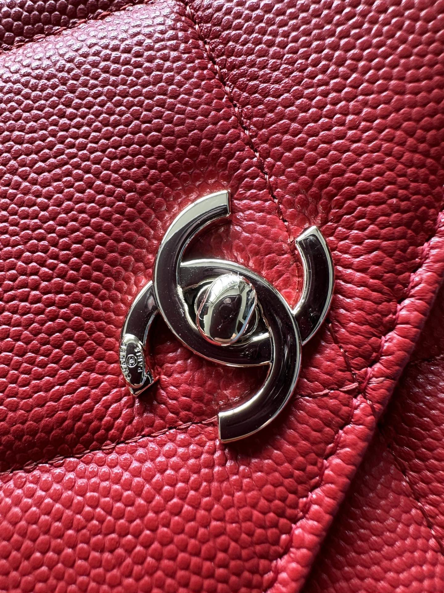 Chanel 2025 Trendy CC Wallet on Chain 19cm Bag Red Caviar Leather 320293