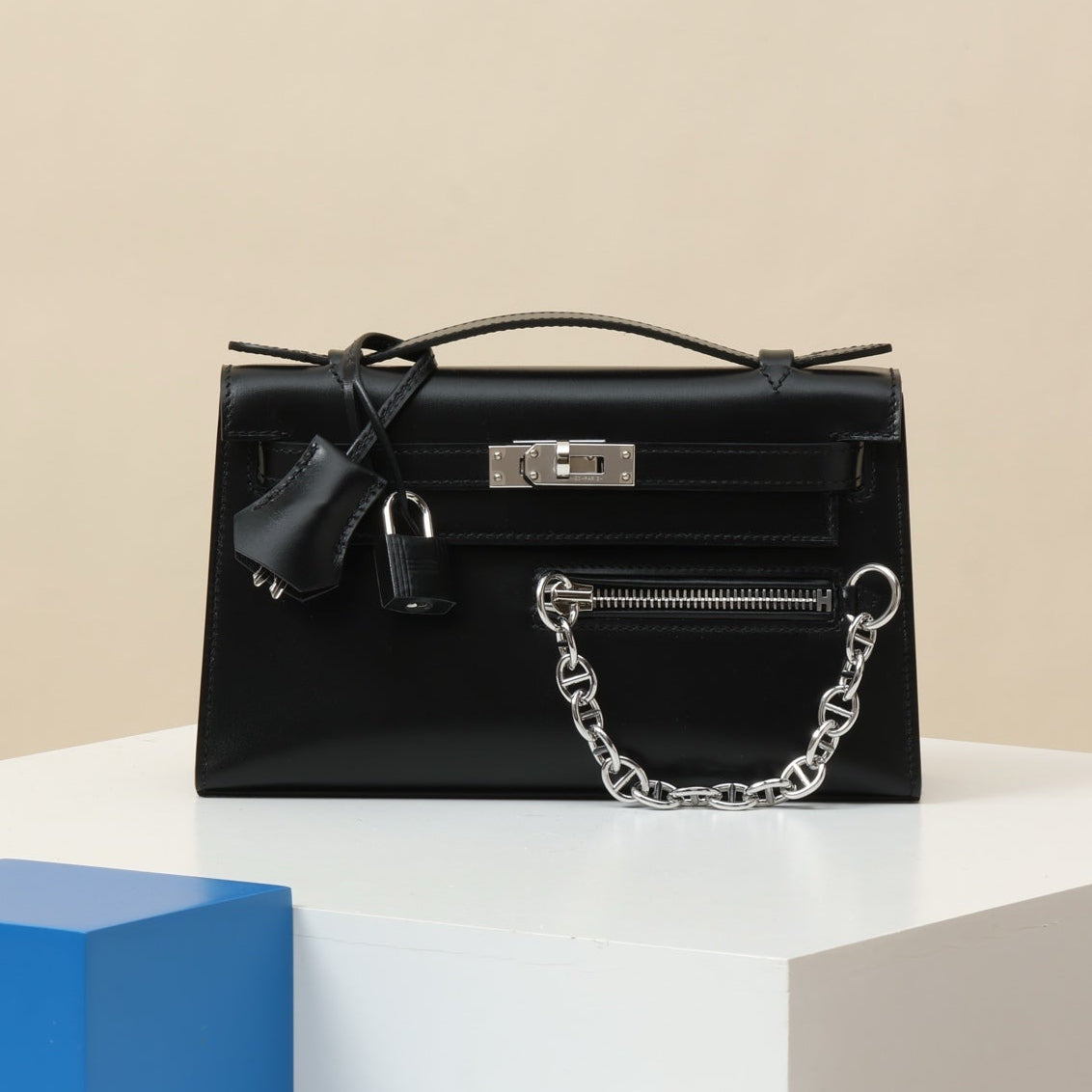 High-end Hermes 2026 Kelly Pochette Rock Bag 22cm Cowhide