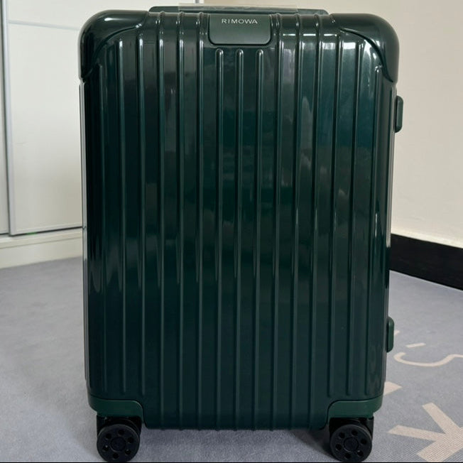 Rimowa 2025 Essential Suitcase Dark Green Polycarbonate 274076