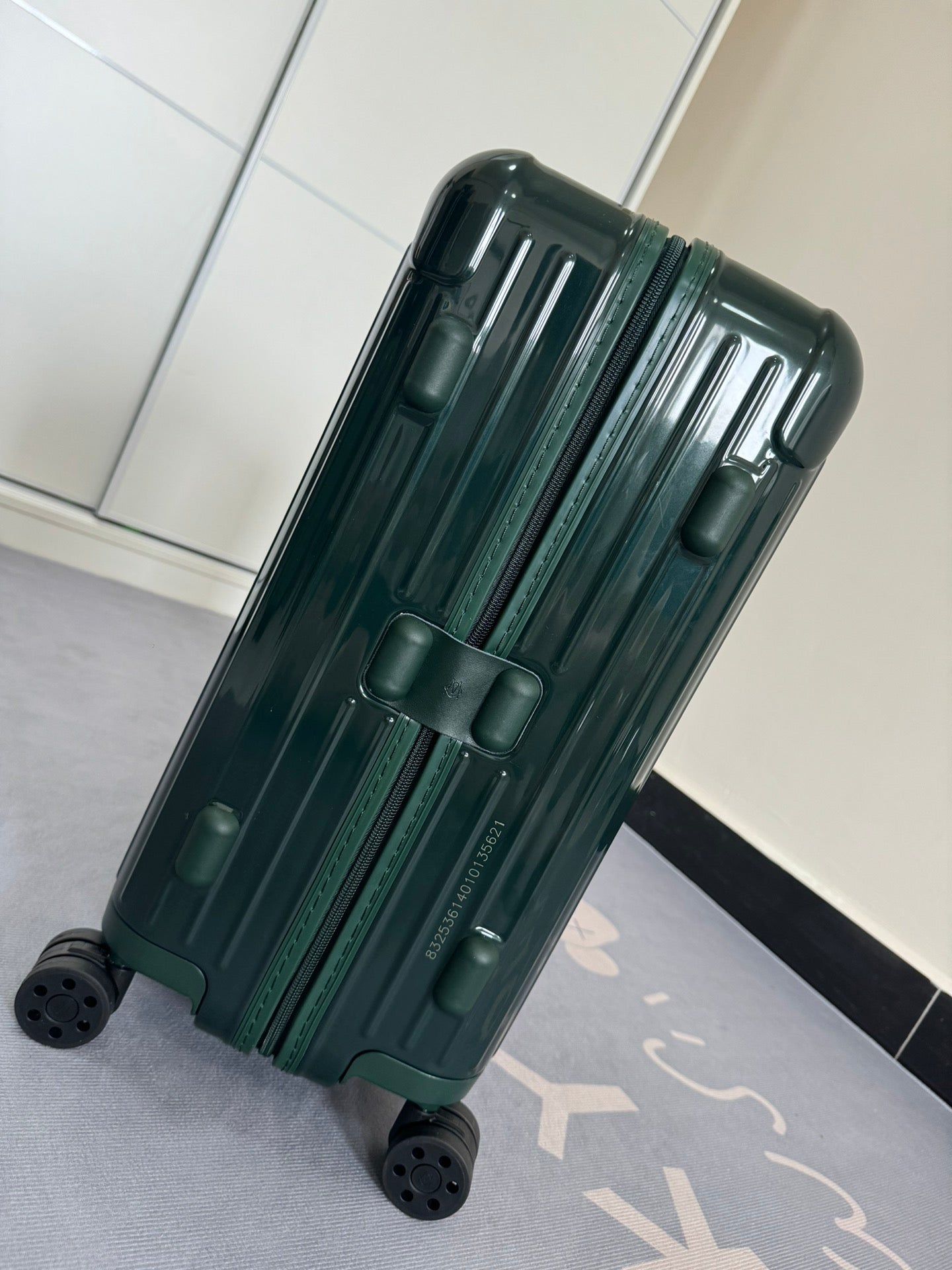 Rimowa 2025 Essential Suitcase Dark Green Polycarbonate 274076