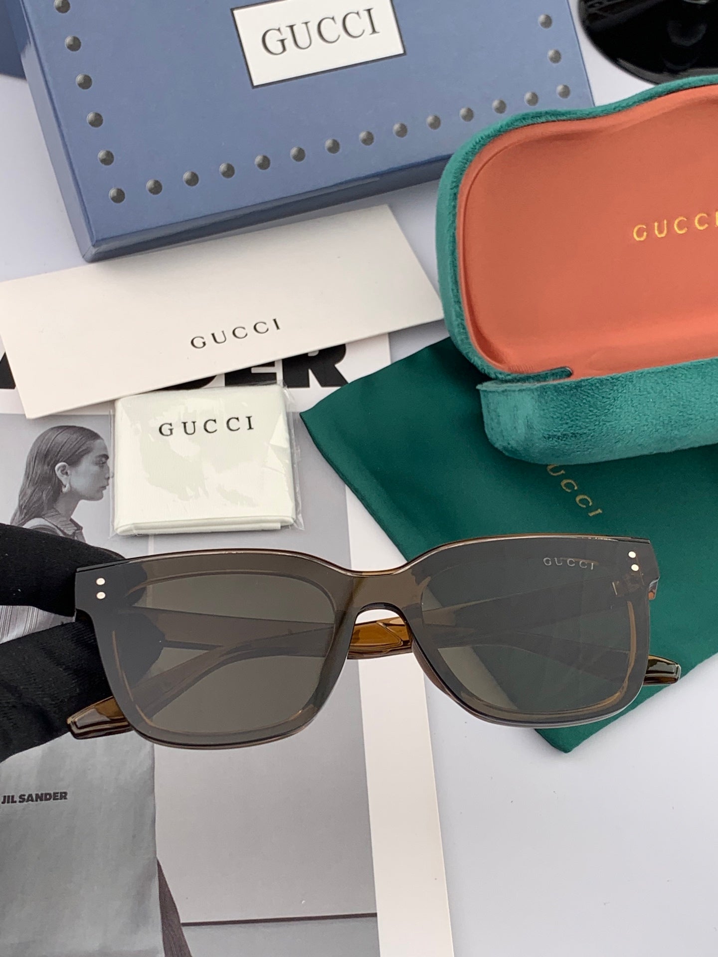 Gucci Sunglasses 558390