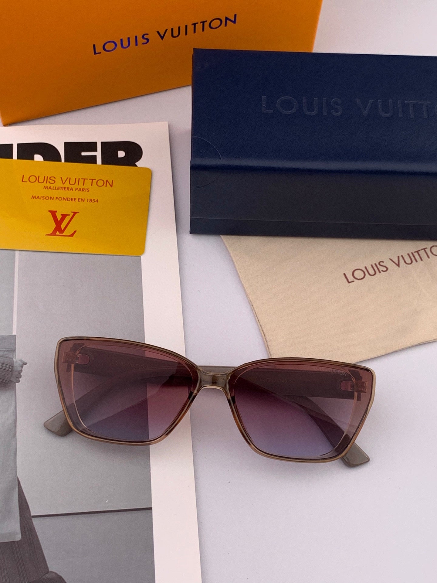 CAT EYE SUNGLASSES L0552 IN ACETATE