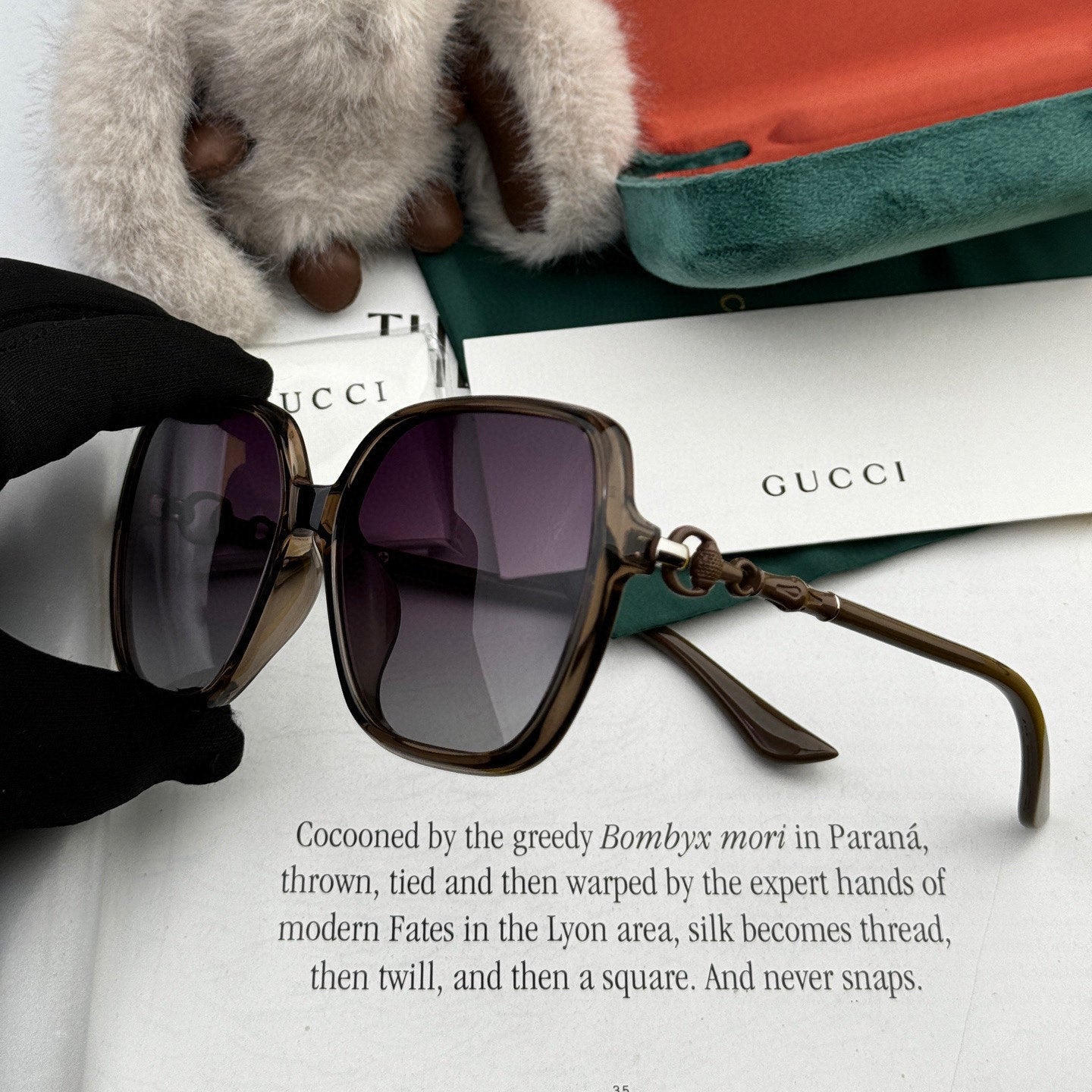 CHAIN LINK DETAIL SQUARE FRAME SUNGLASSES G3612 IN ACETATE