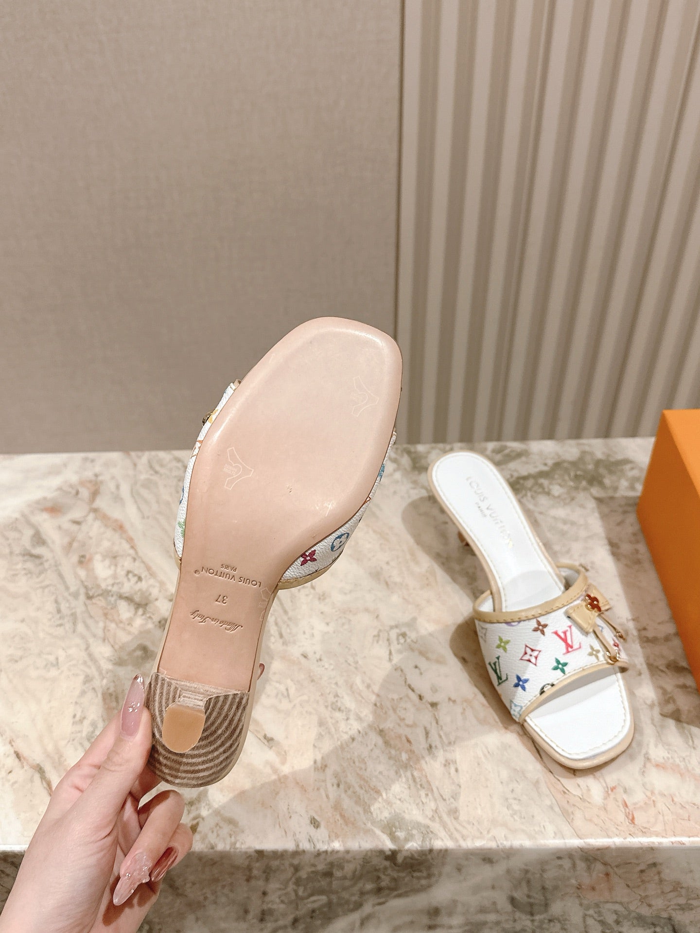 LV 26ss Slippers 45 White Multicolor Monogram Genuine Leather 656912