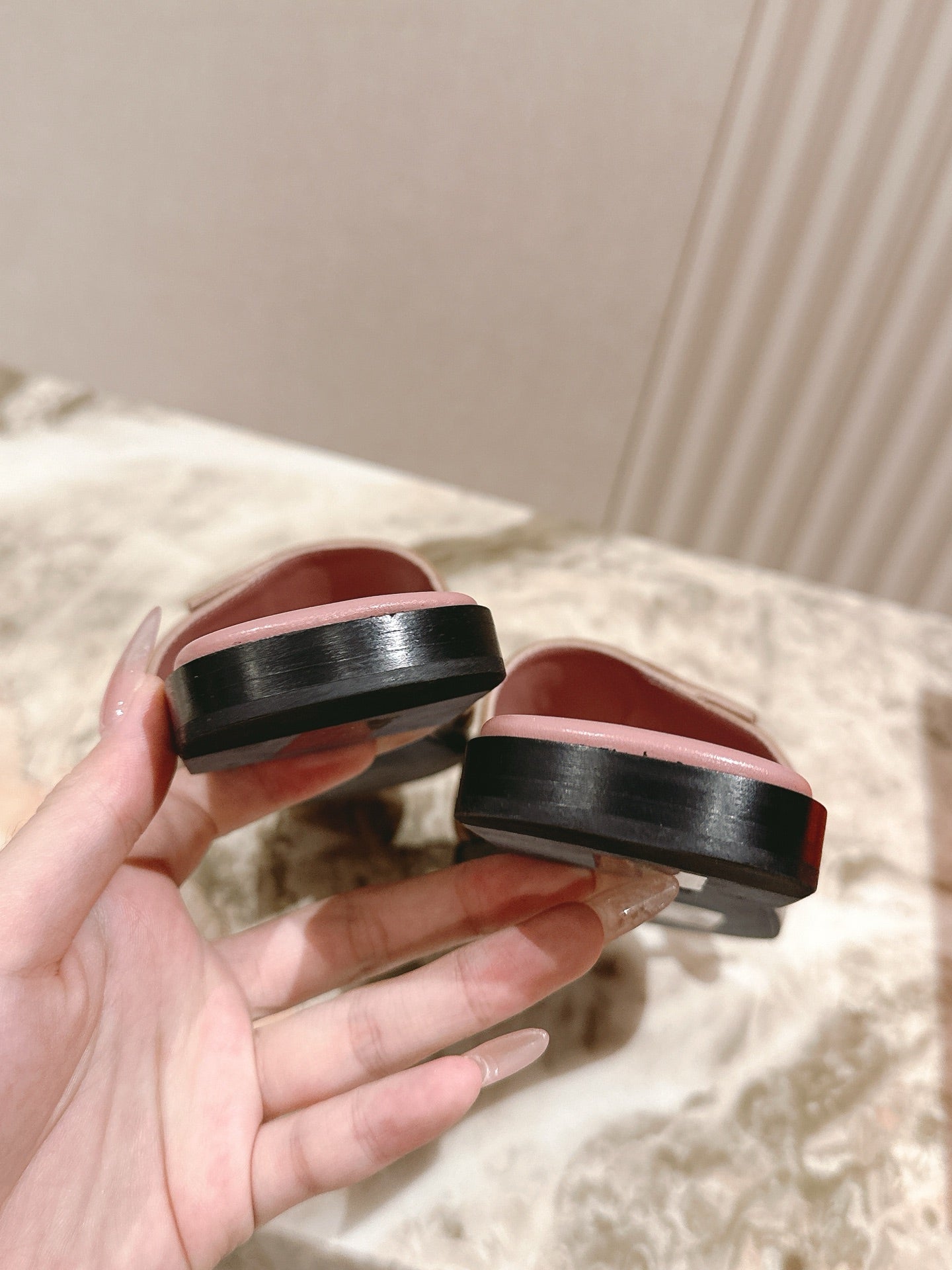 HM 2026 Flat Slippers Taupe Pink Calfskin 655859