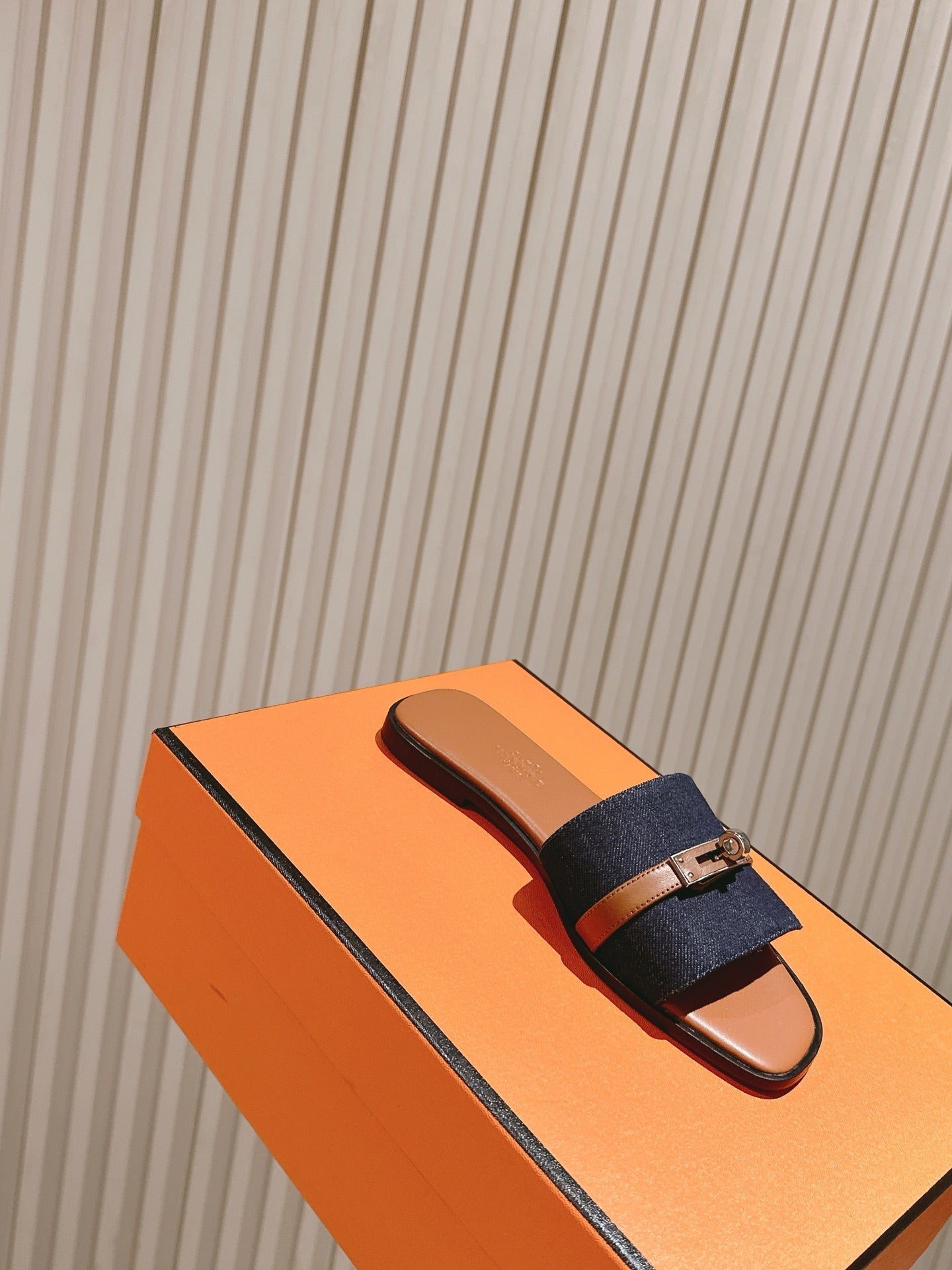 HM 2026 Flat Slippers Tan Brown Blue Denim Calfskin 655860