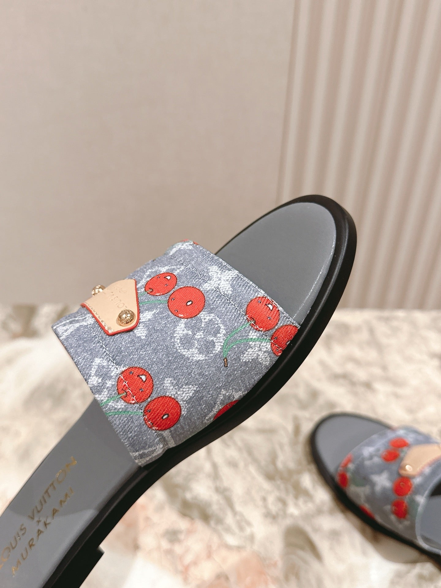 LV 26ss Slippers Blue Gray Denim Leather 656933