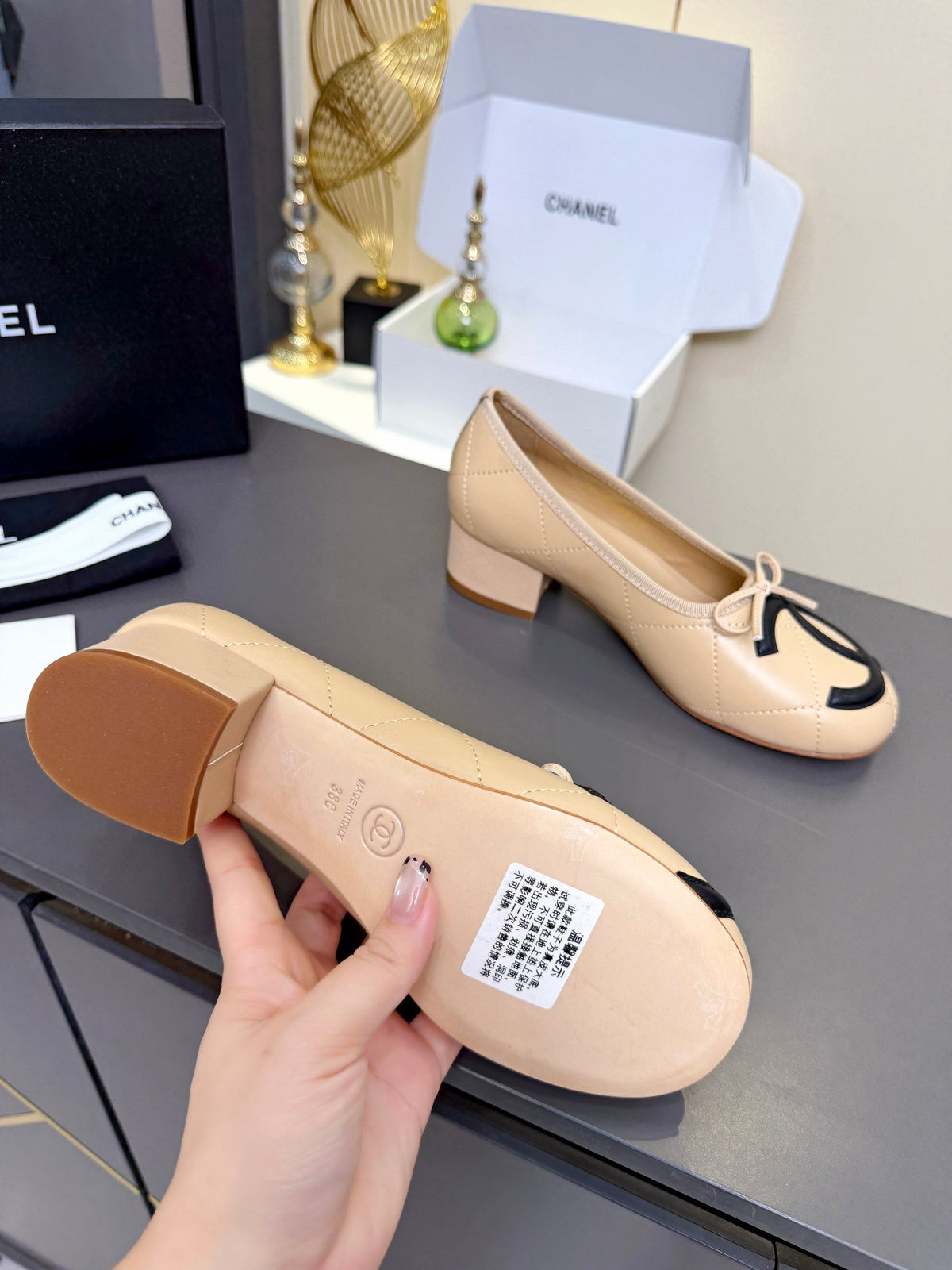 Chanel 2026 Cambon Pumps 45mm Leather 124850