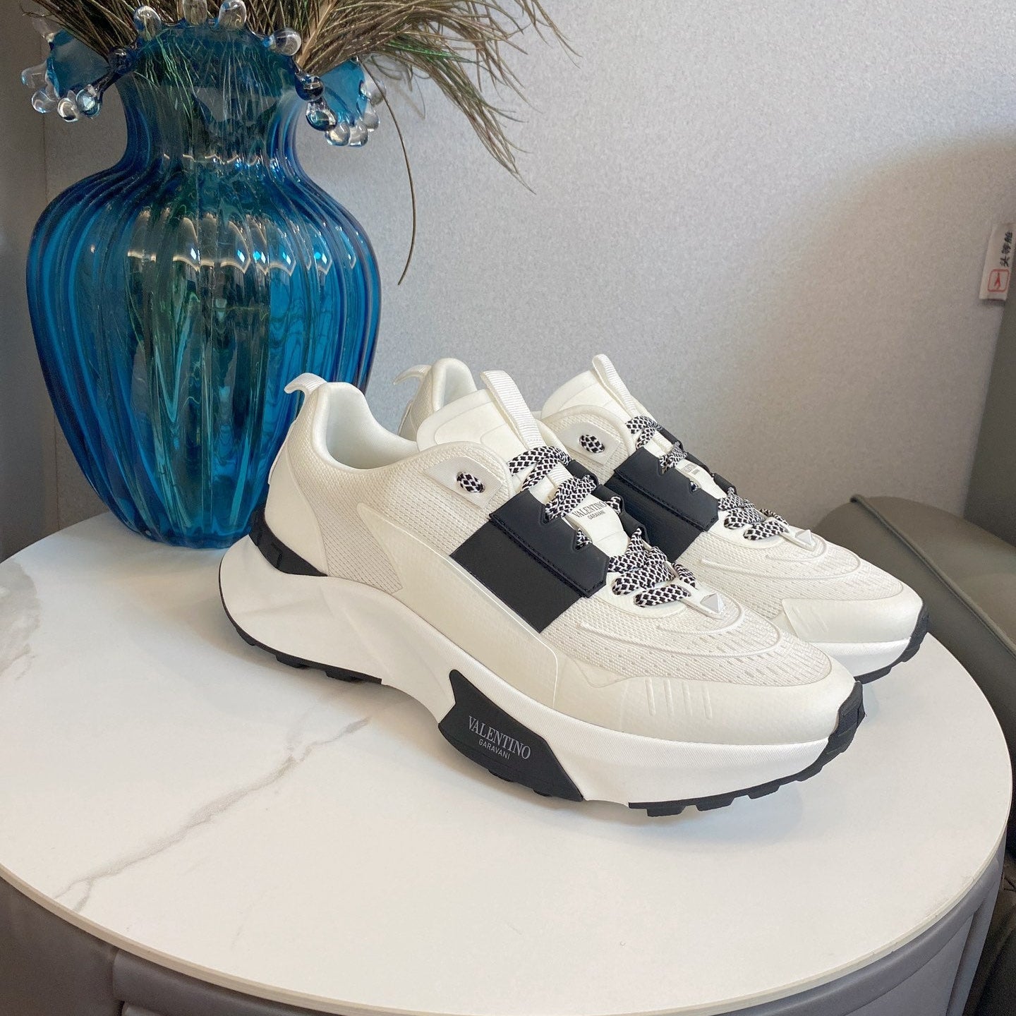 VT 25S Sneakers White Black Mesh TPU 563473