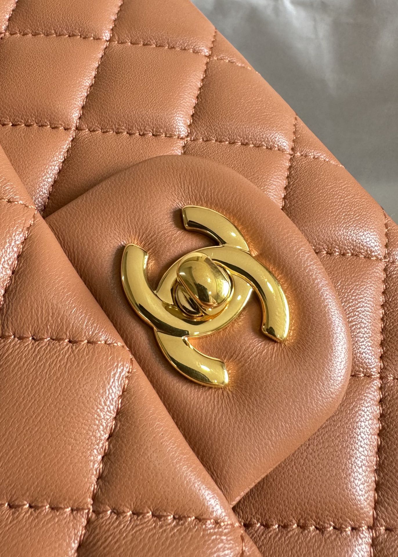 flap bag medium 25 brown lambskin gold hardware