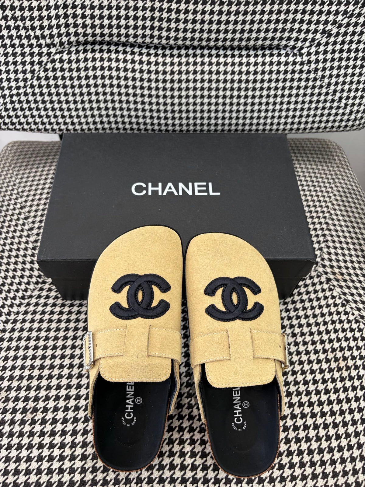 Chanel 2026 Double C Mules Suede 124551