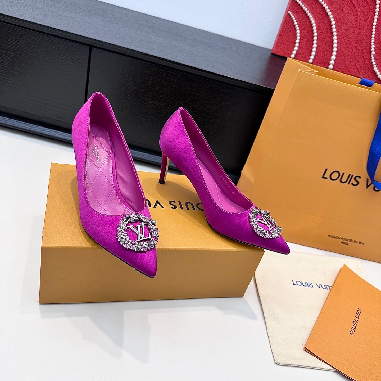LV 26s  Pointed-Toe High Heels 75 Fuchsia Pink Premium Satin 622448