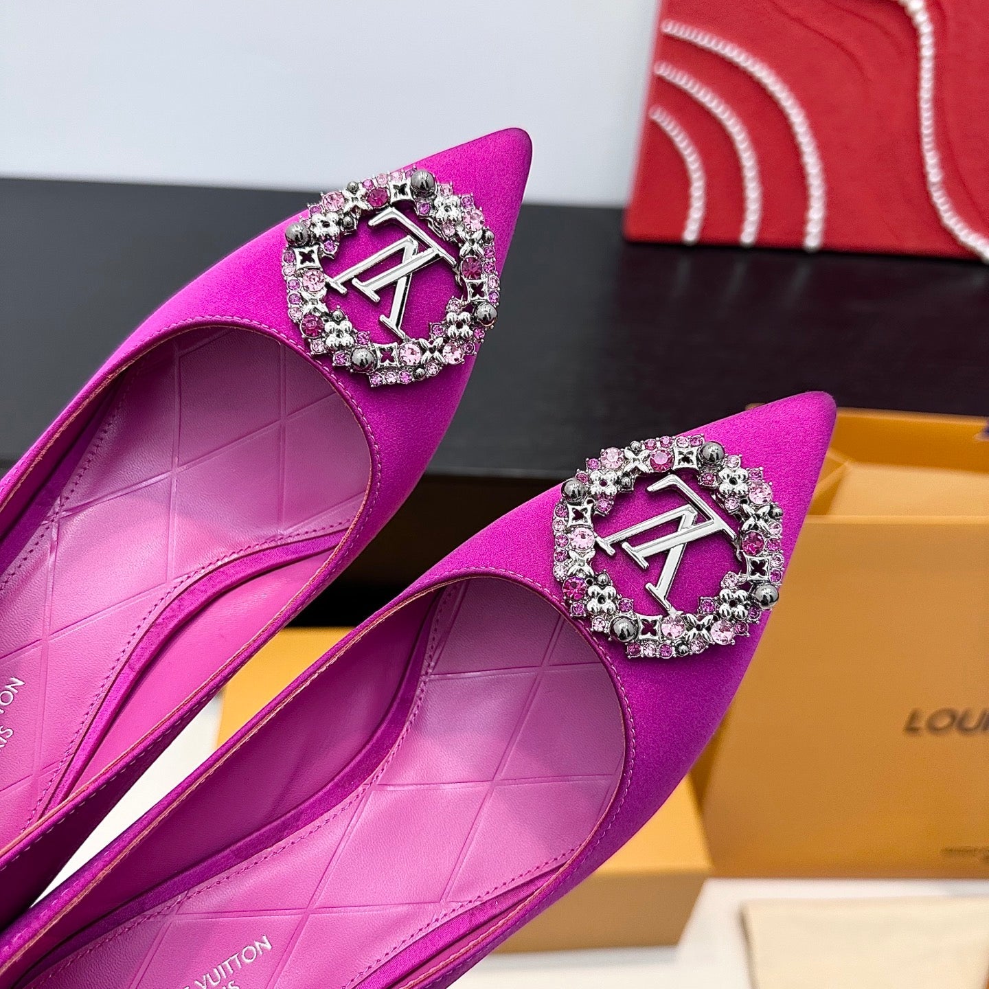 LV 26s  Pointed-Toe High Heels 75 Fuchsia Pink Premium Satin 622448