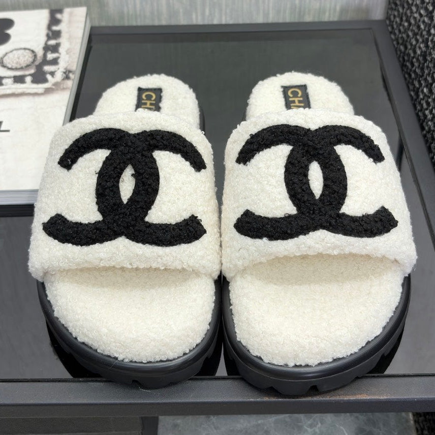 Chanel 2026 CC Logo Furry Sandals Chanel Wool 128102