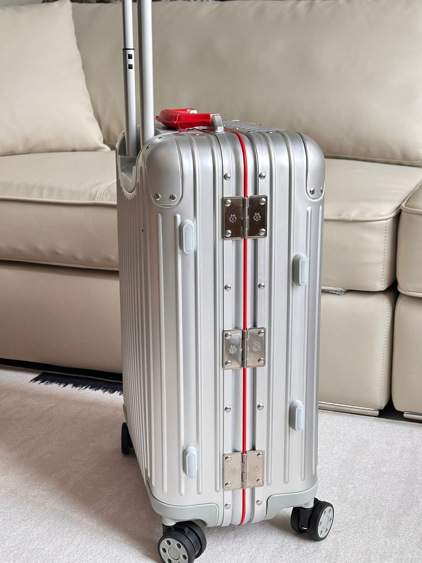 Rimowa 2025 Cabin Twist Suitcase 21inch Silver Red Aluminum 273826