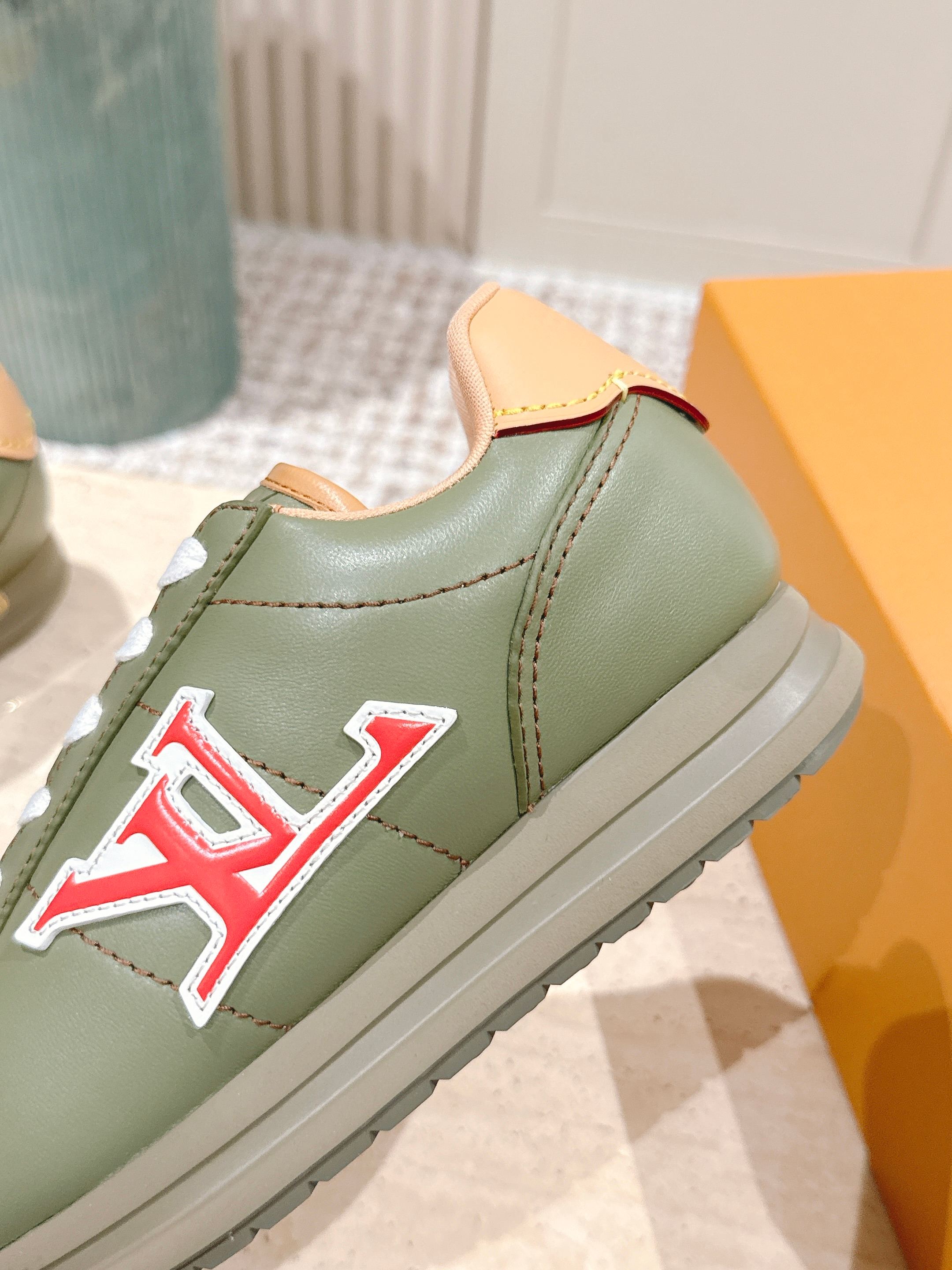 LV 25 Buttersoft Sneakers Olive Green Calfskin 576990