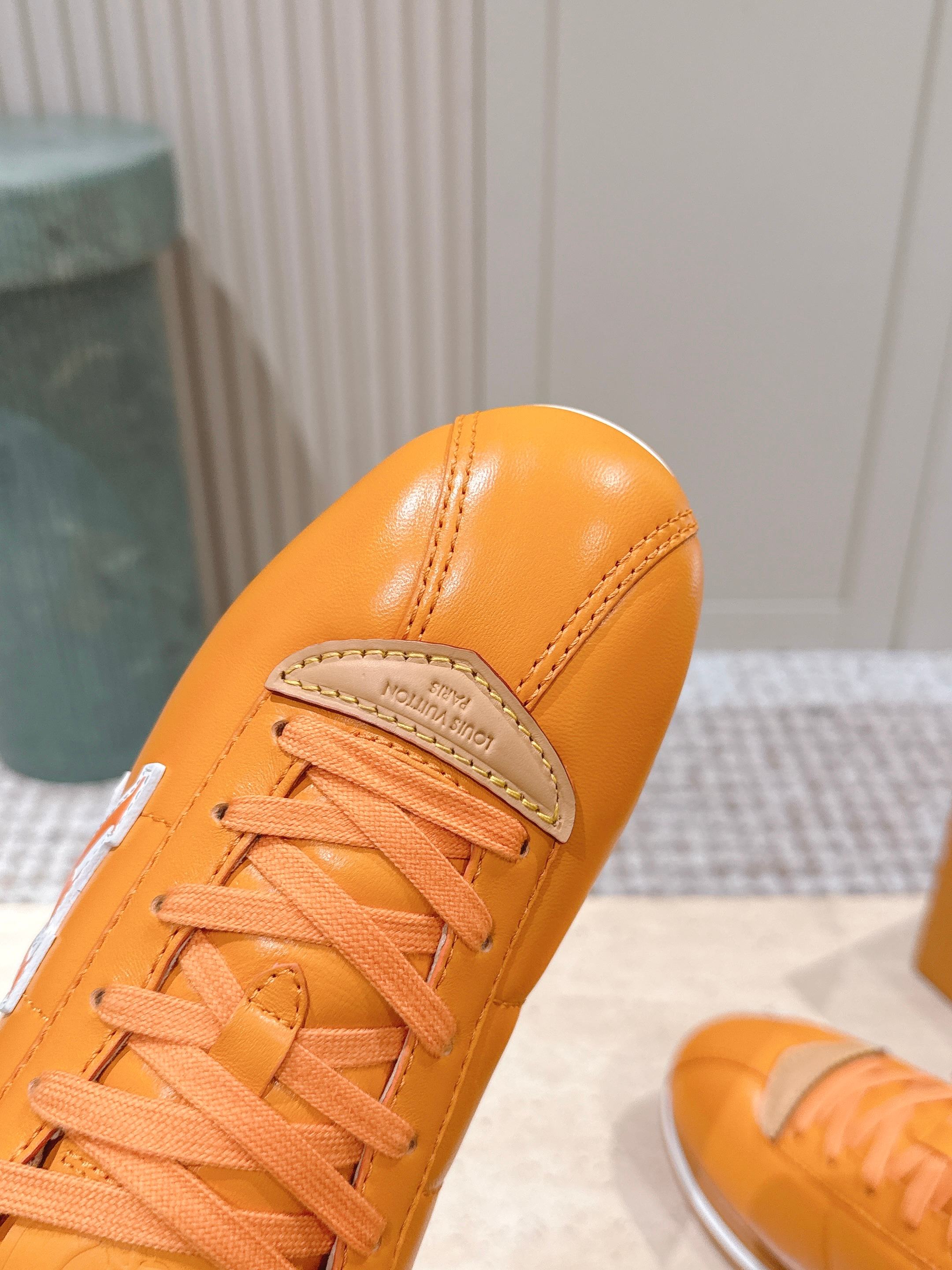 LV 25 Buttersoft Sneakers Orange Calfskin 576994