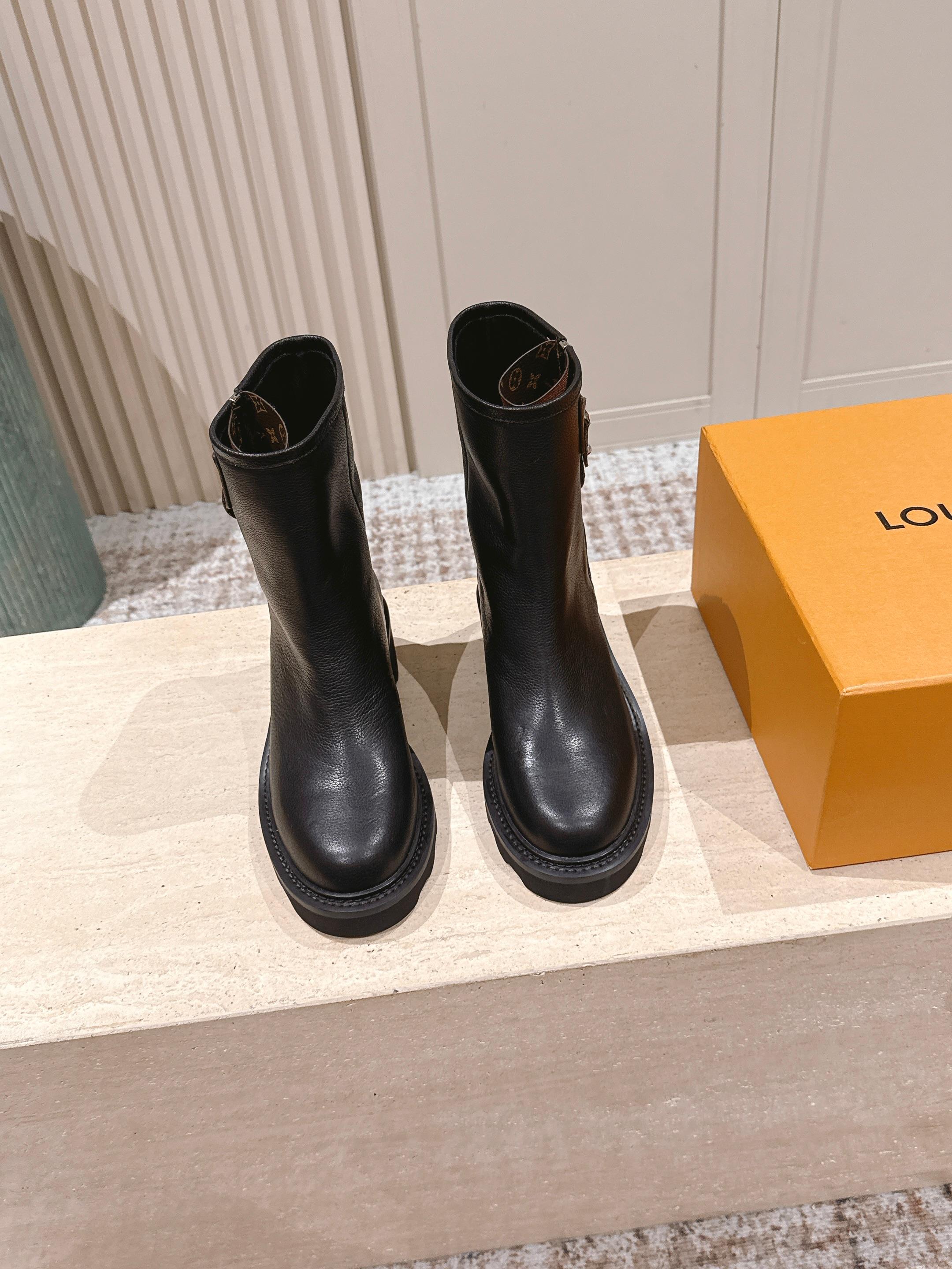 LV 25 Ankle Boots Black Cowhide 576918