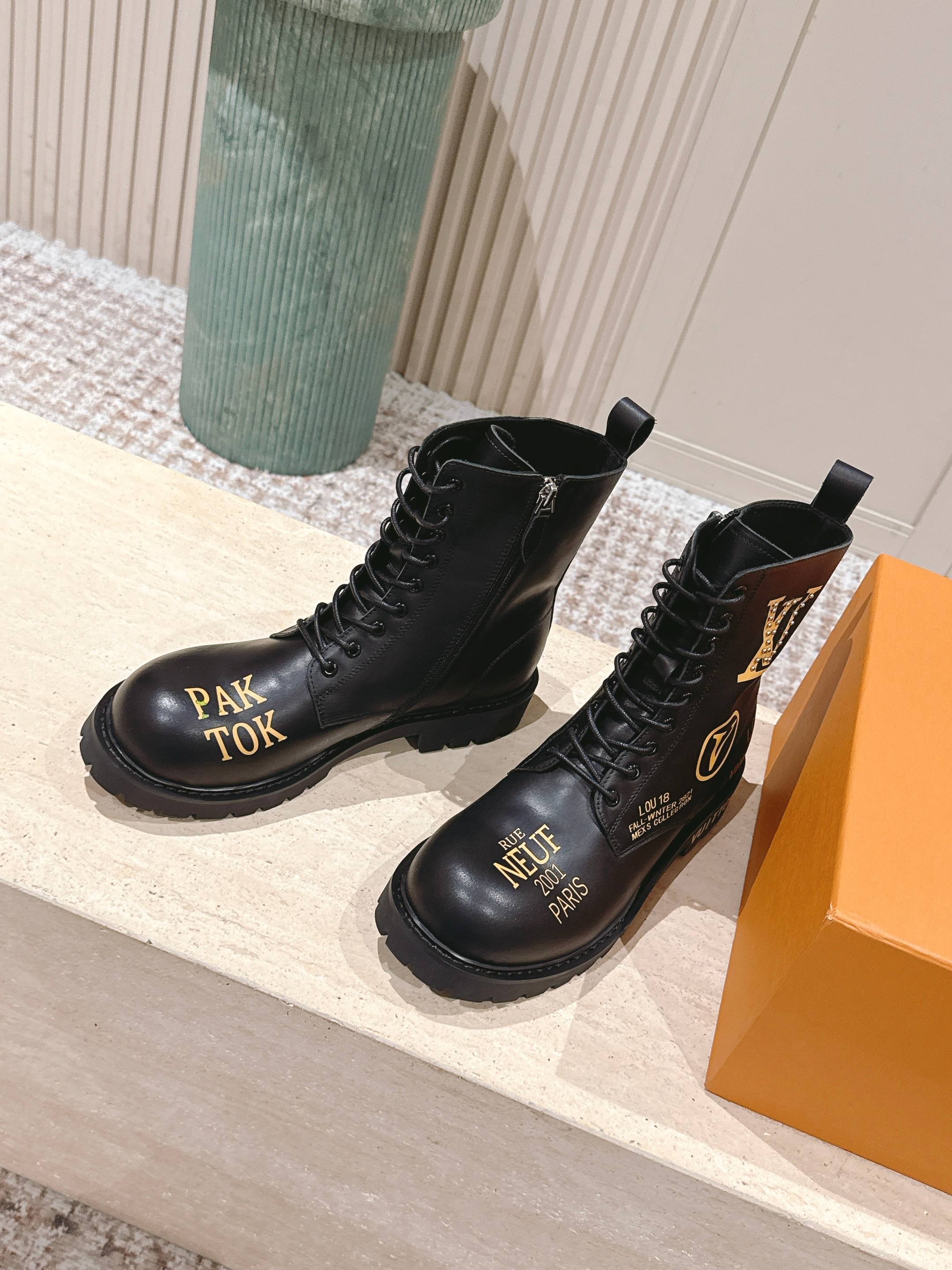 LV 25 Short Boots Black Cowhide 576921