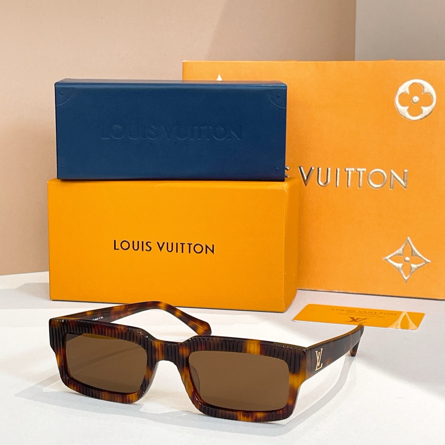 Louis Vuitton Sunglasses 607132