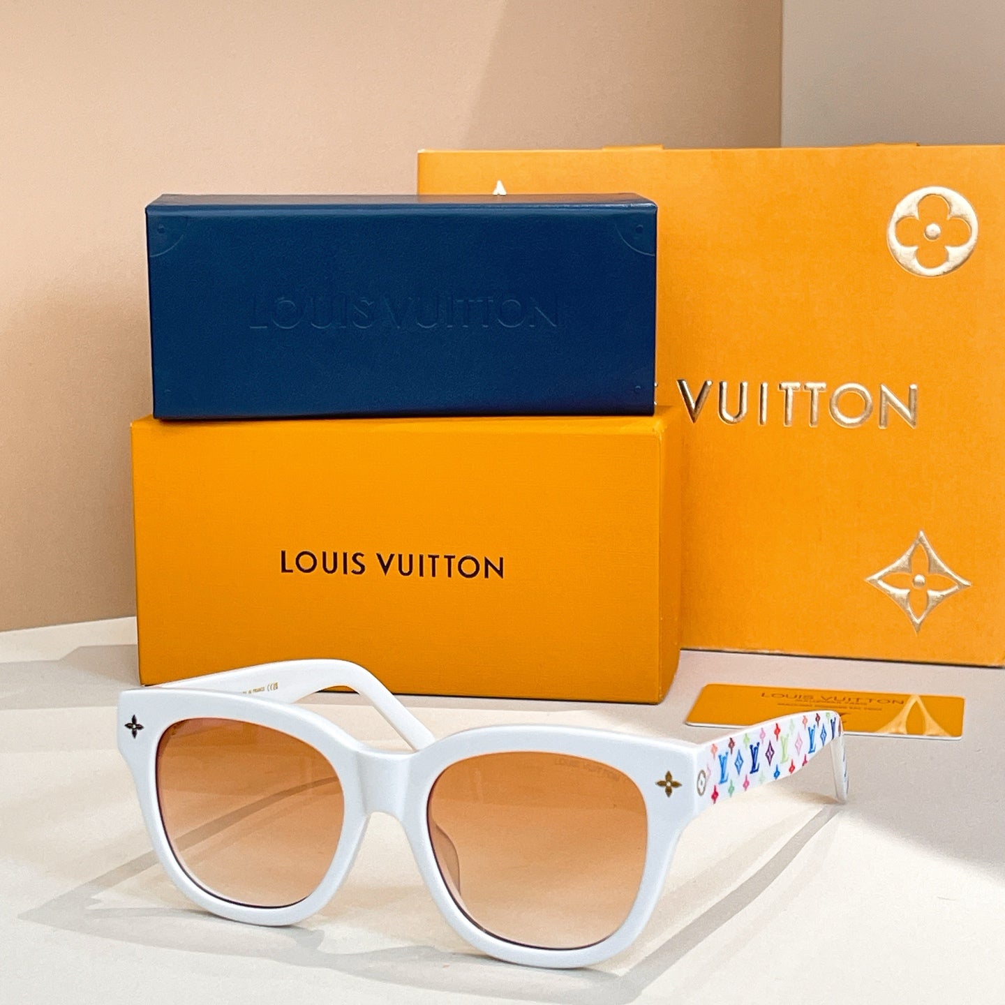 Louis Vuitton Sunglasses 607120