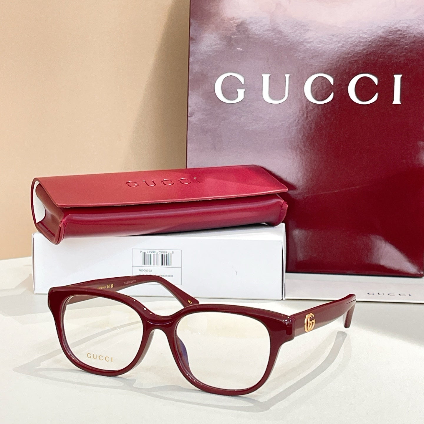 Gucci Sunglasses 686099