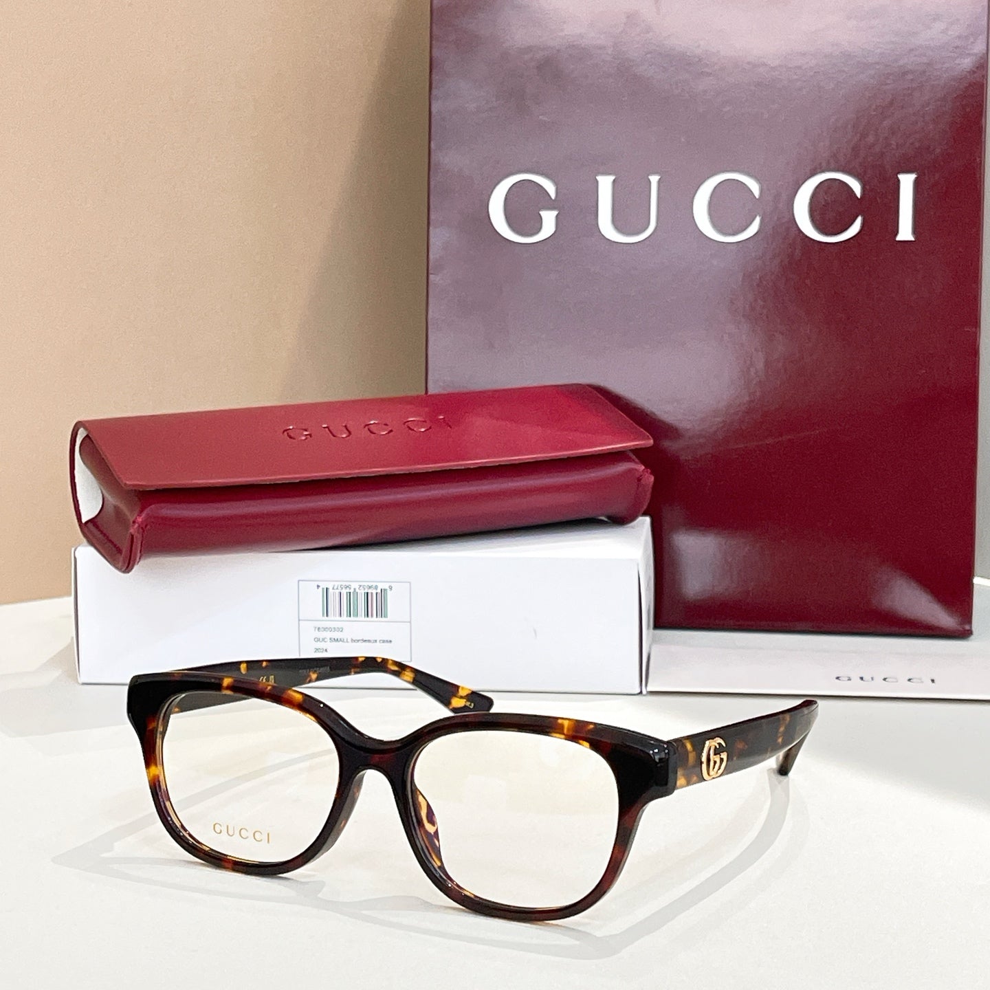 Gucci Sunglasses 686099