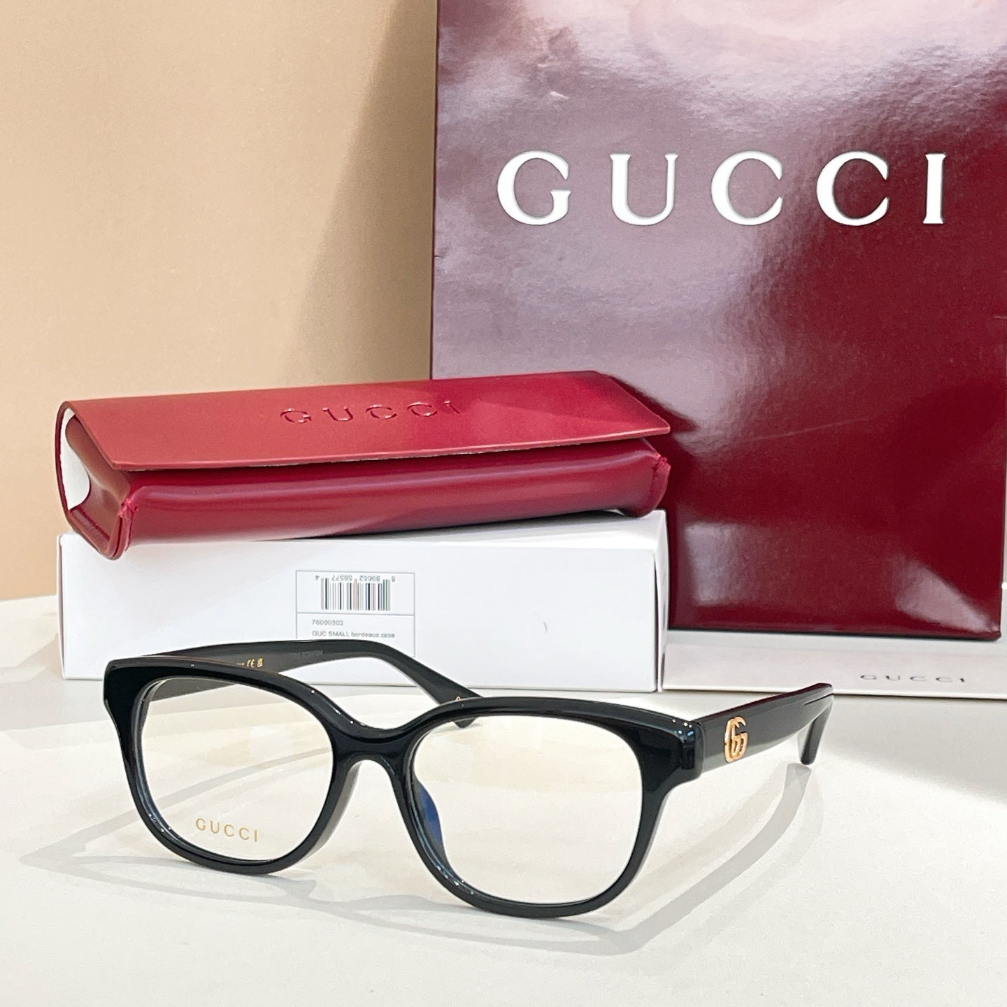 Gucci Sunglasses 686099