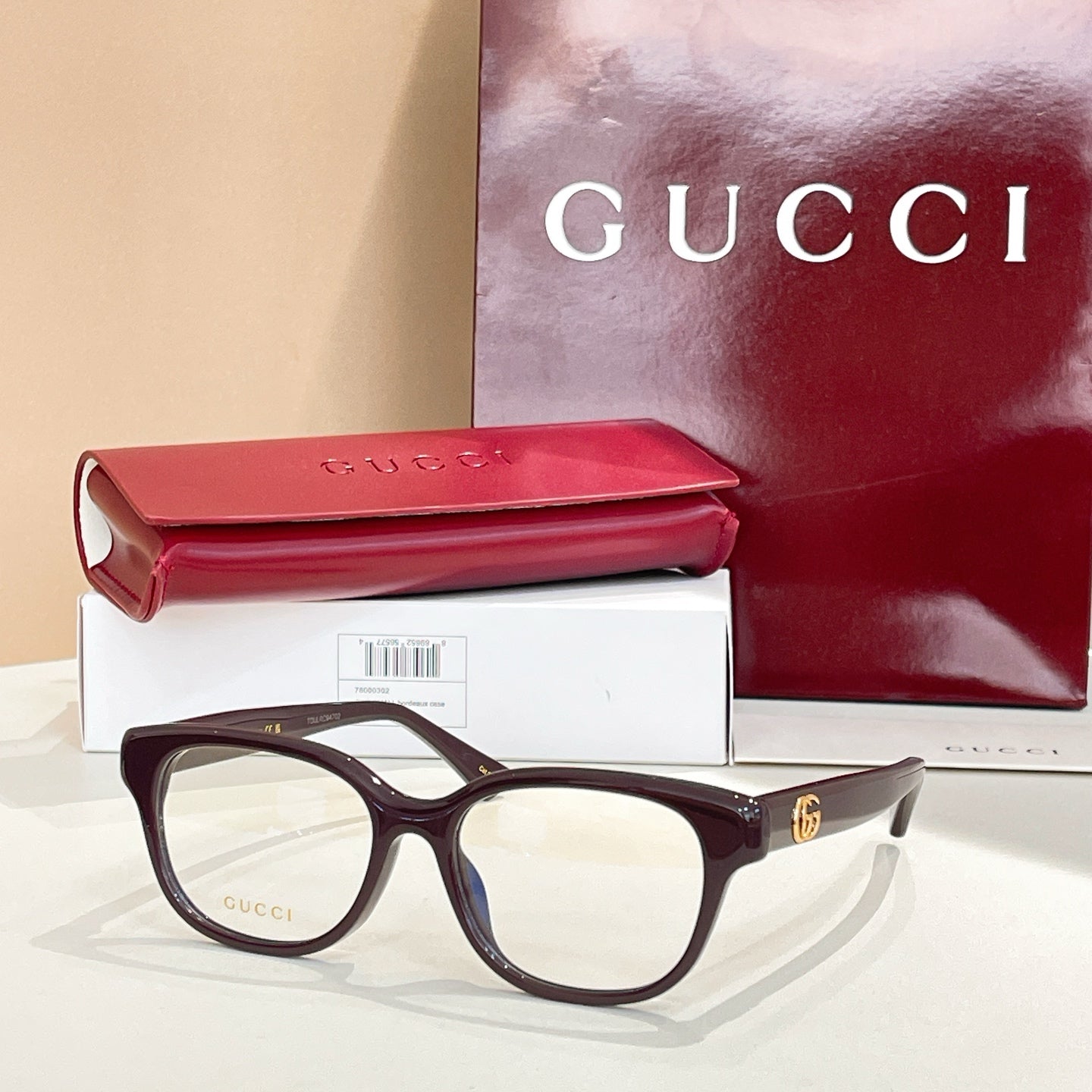 Gucci Sunglasses 686099