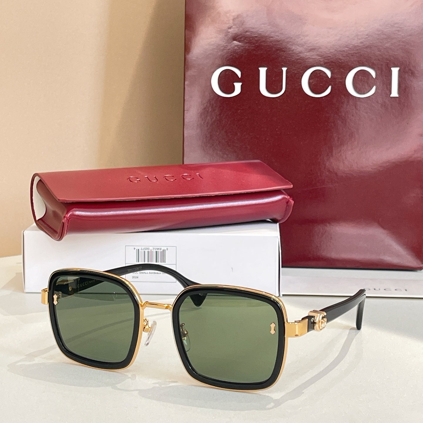 Gucci Sunglasses 690912