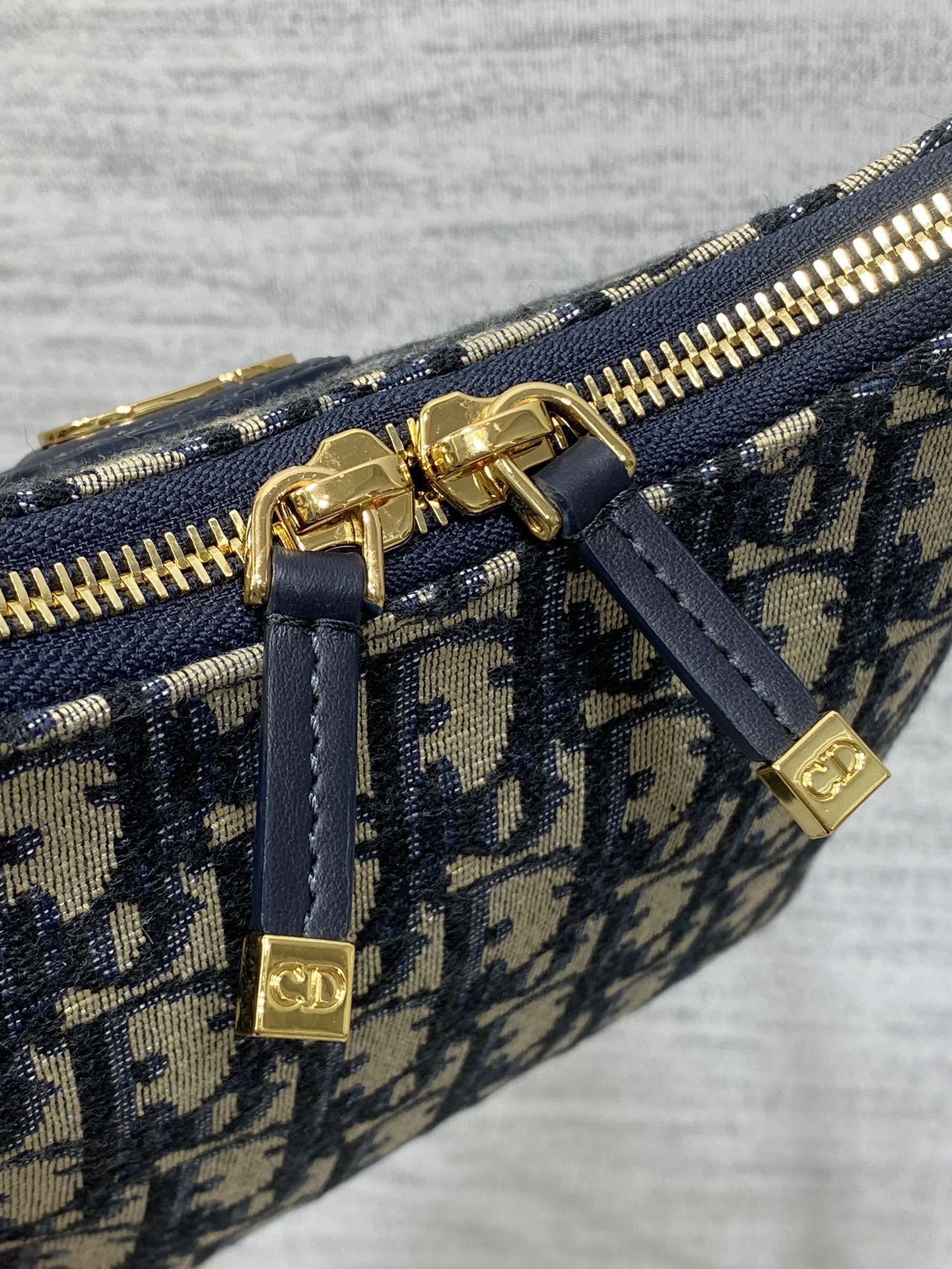 Dior 2025 Bag 19cm Navy Blue mix Beige Oblique Fabric mix Leather 272830