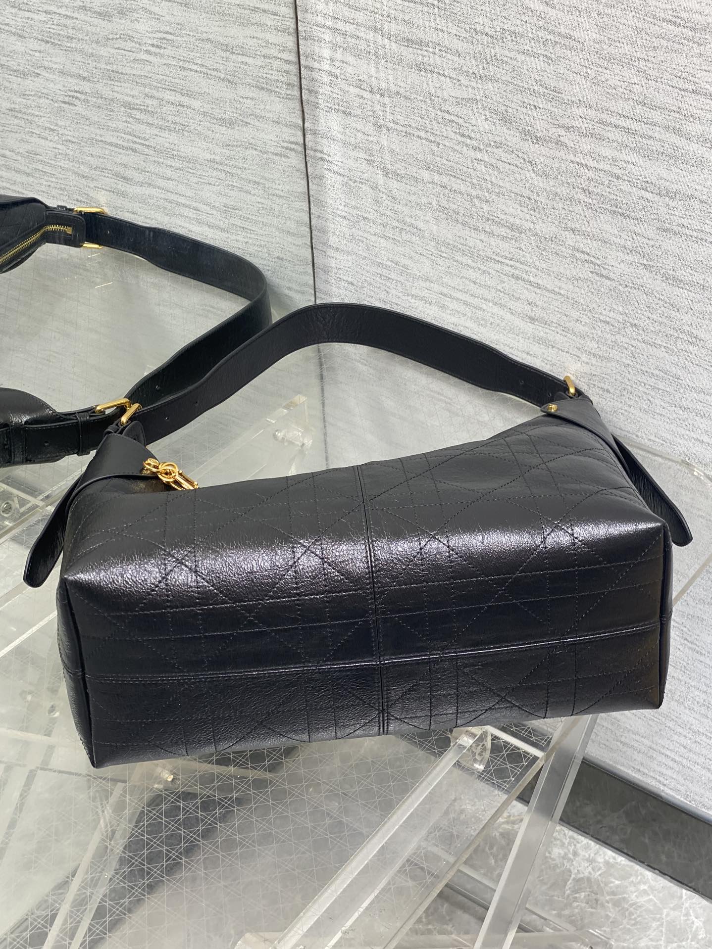 Dior 2025 Voyage Bag 34cm Black Grained Calfskin 267755