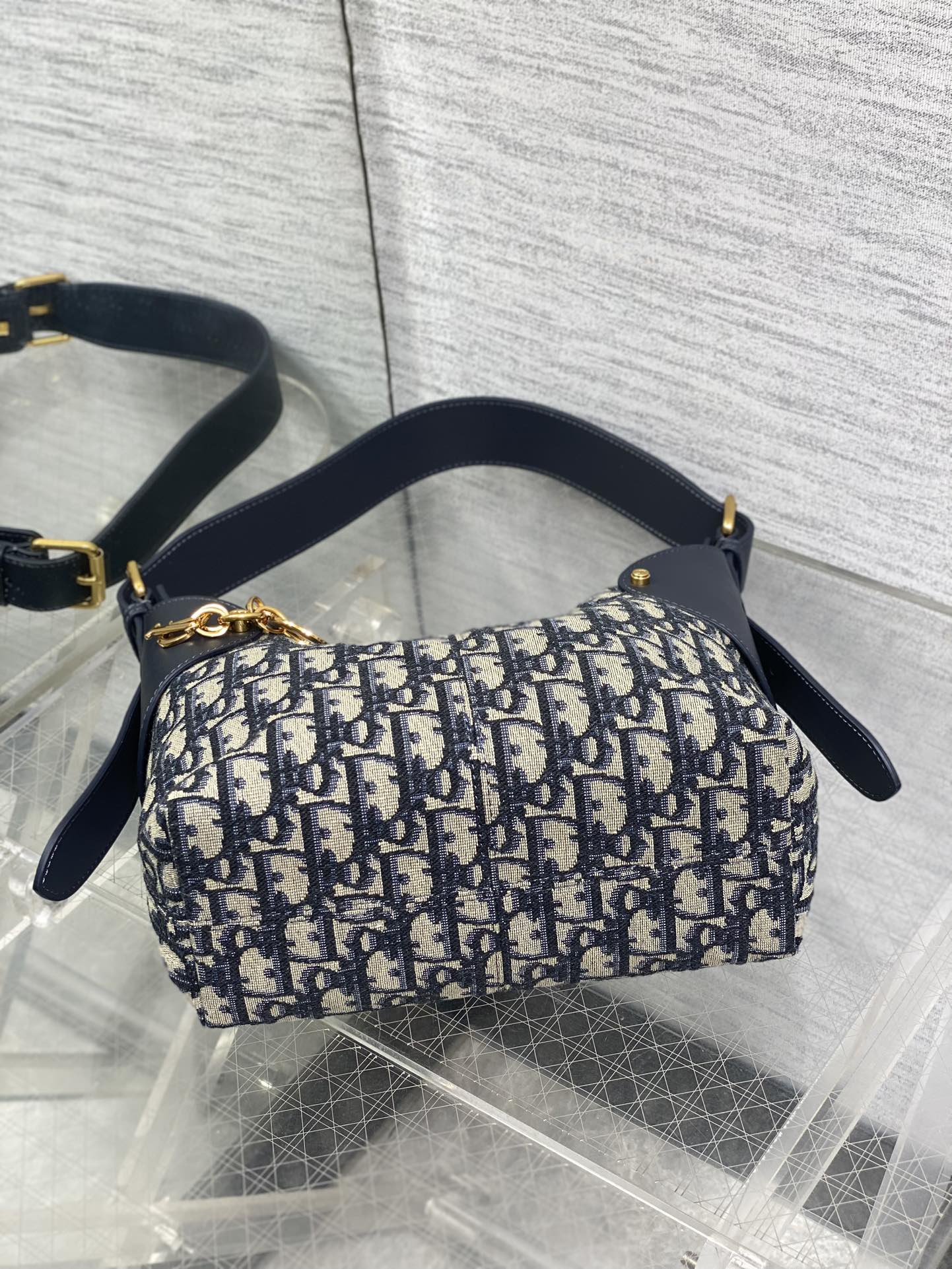 Dior 2025 Voyage Bag 23cm Navy Blue mix Beige Canvas Leather 270572