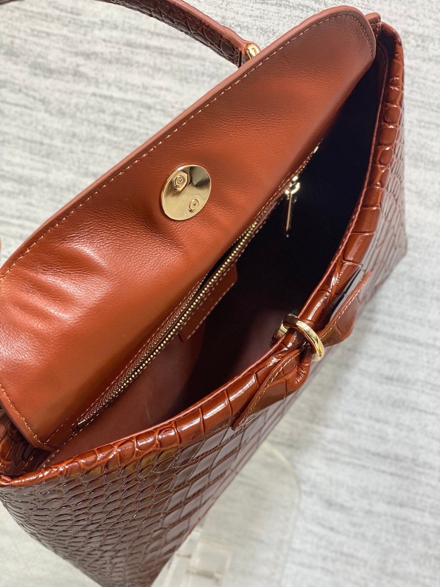 Dior 2025 Crocodile Pattern Bag 28cm Brown Leather 272523