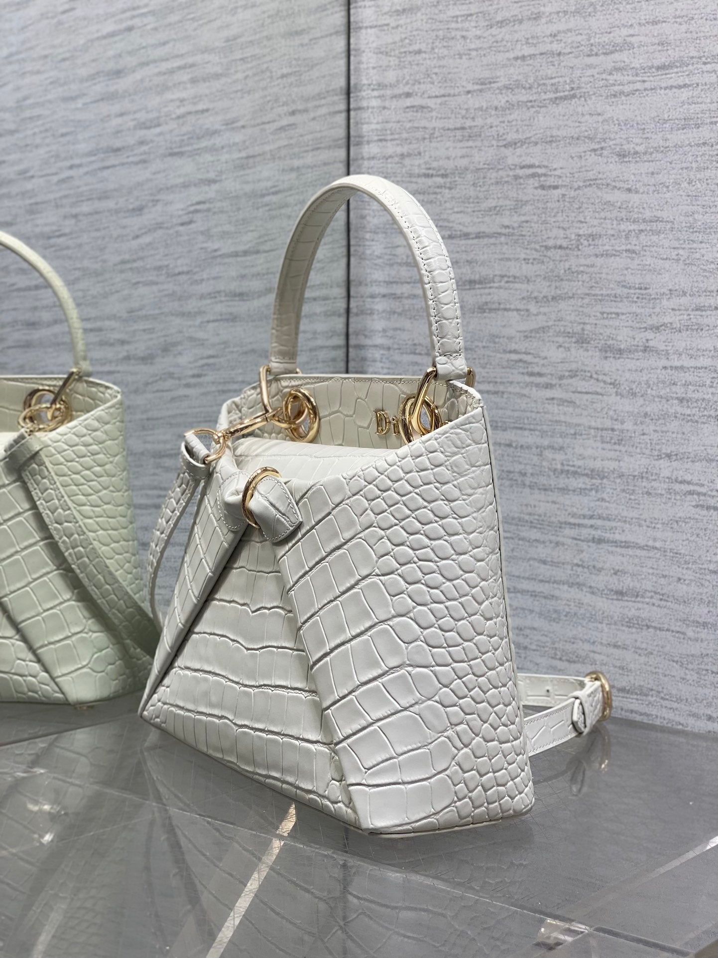 Dior 2025 Crocodile Pattern Bag 28cm White Leather 272525