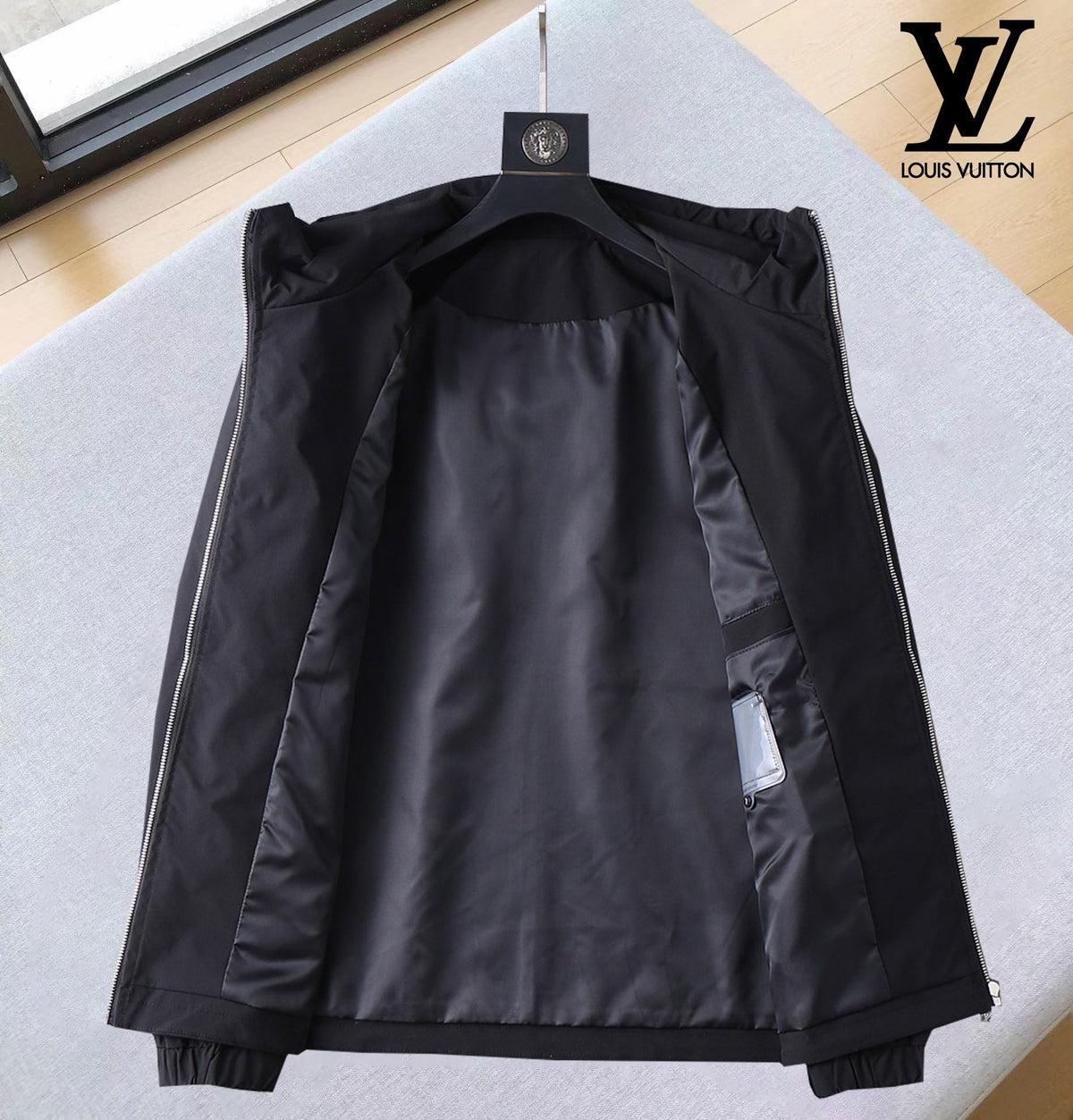 LV HOODED JACKET BLACK MONOGRAM 239039