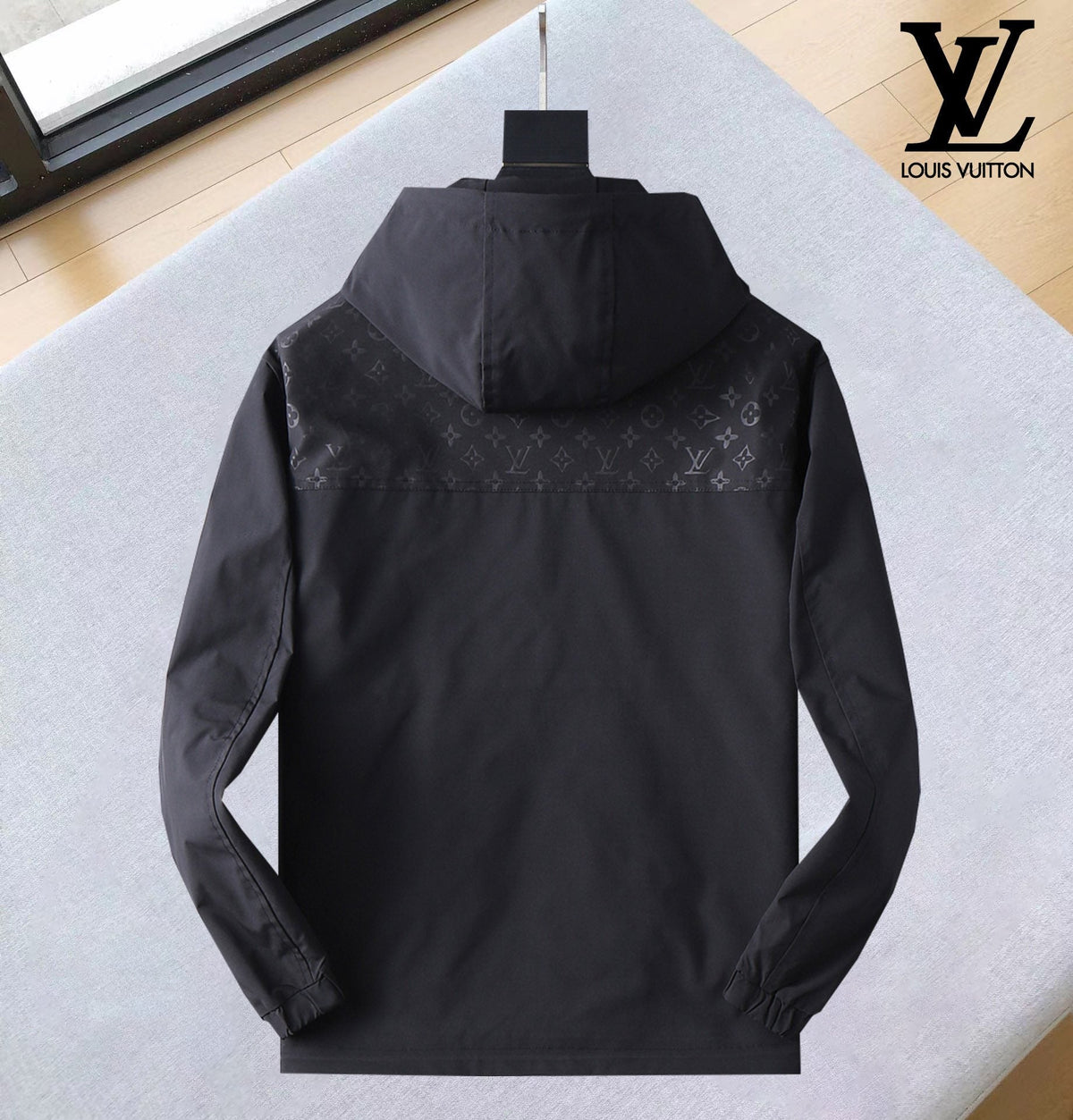 LV HOODED JACKET BLACK MONOGRAM 239039