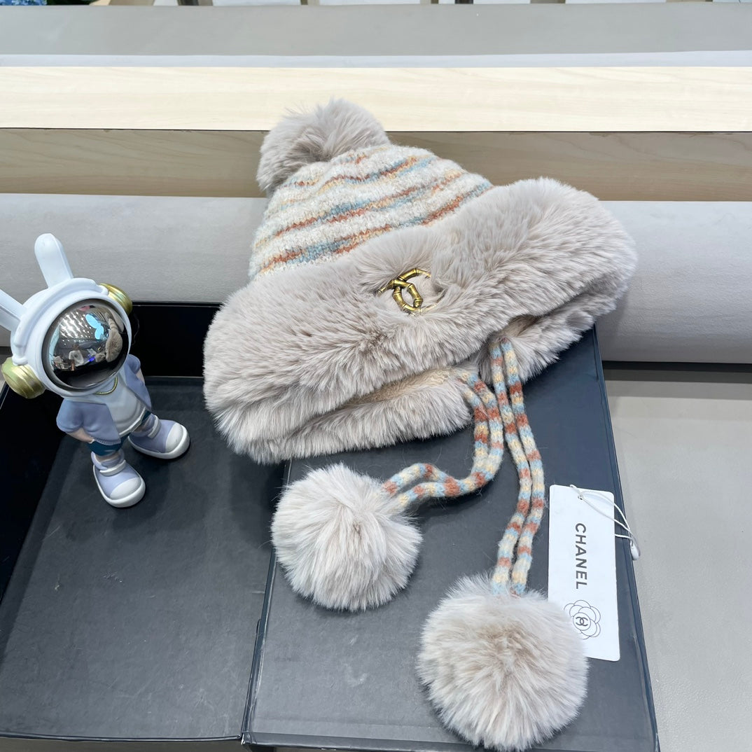 Chanel Knitted Winter Hat With Fur Trim 437113