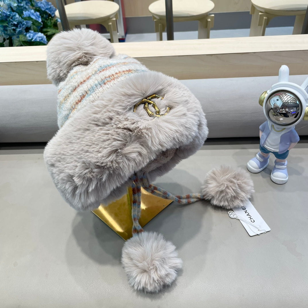 Chanel Knitted Winter Hat With Fur Trim 437113