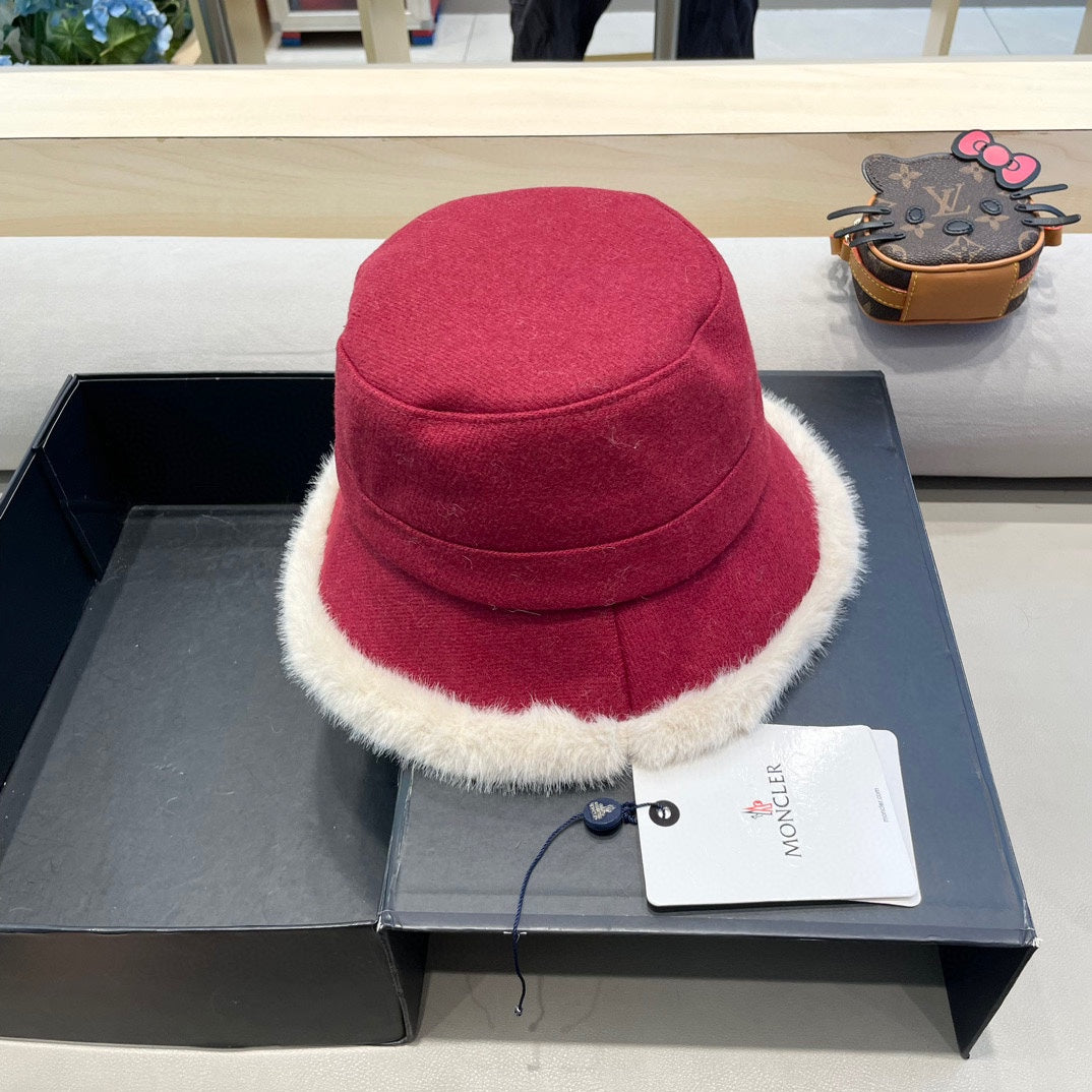 Moncler Bucket Hat Fur Felt 447792