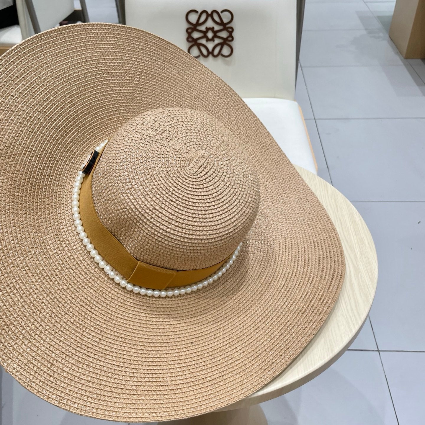 Chanel Wide-brimmed Hat 412790