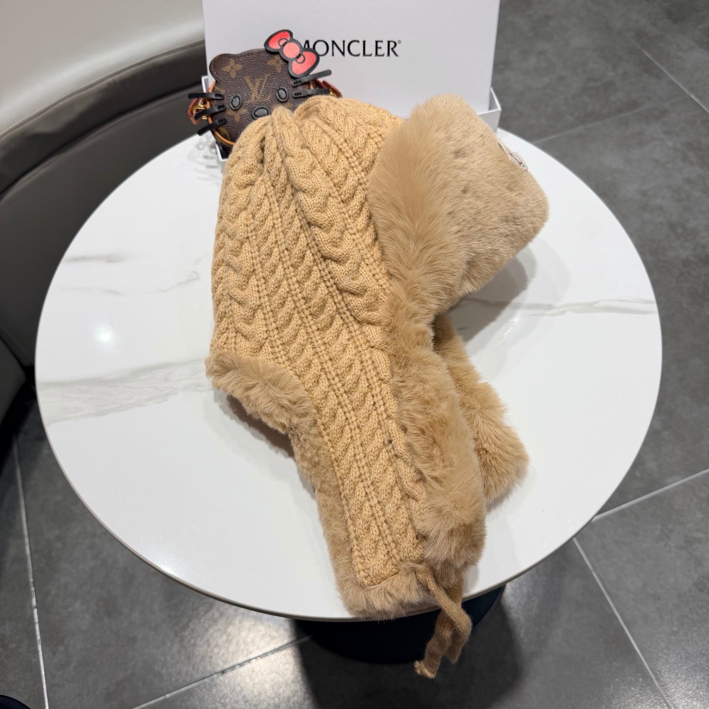 Moncler Lei Feng Hat 436937