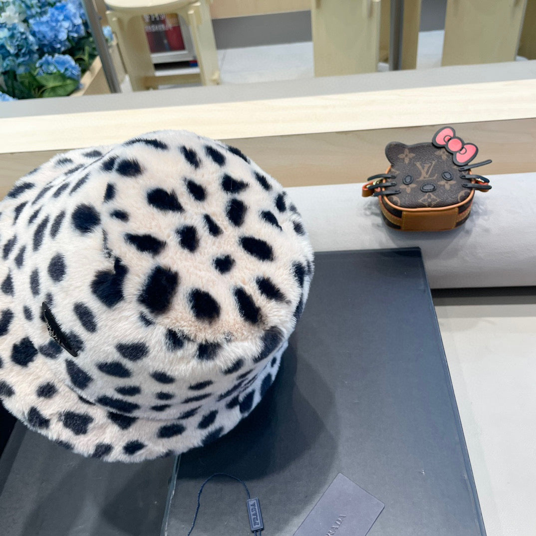 Prada Leopard Print Bucket Hat 435077