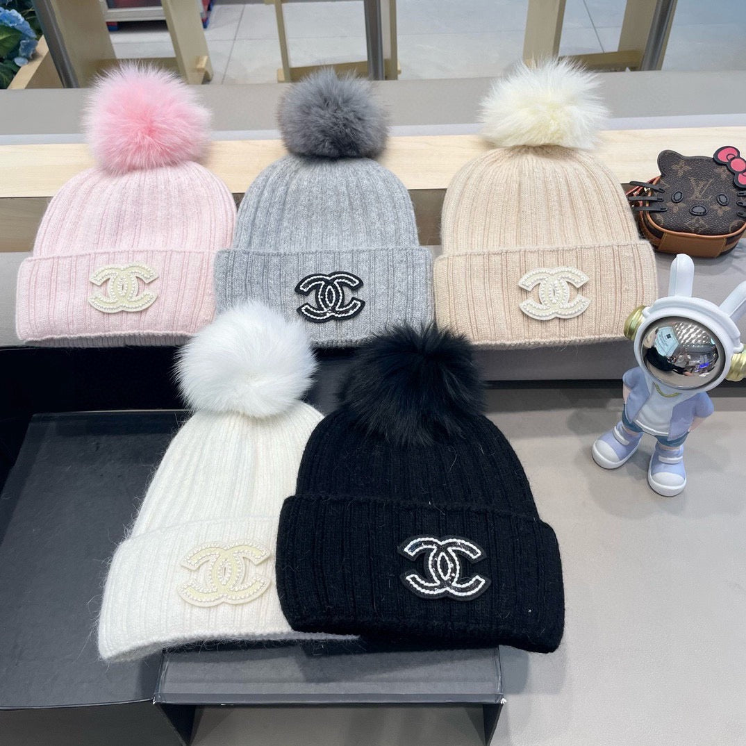 Chanel Knitted Hat With Pom-pom 437120