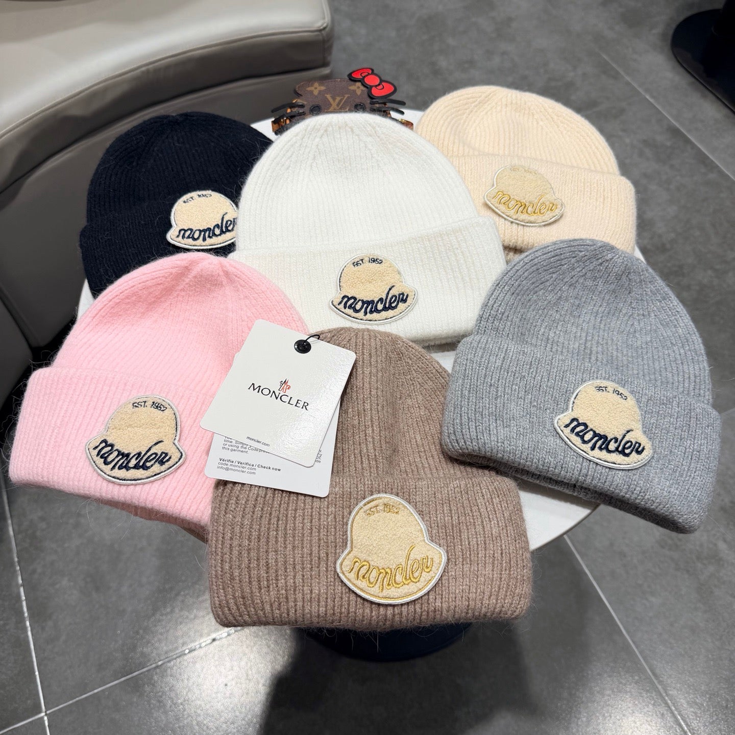 Moncler Logo-patch Beanie 435073