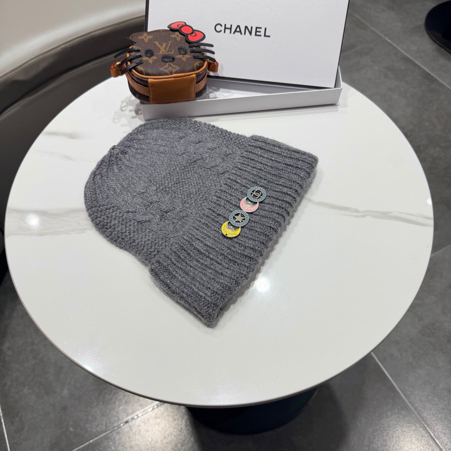 Chanel Wool Hat With "COCO" Word 435054