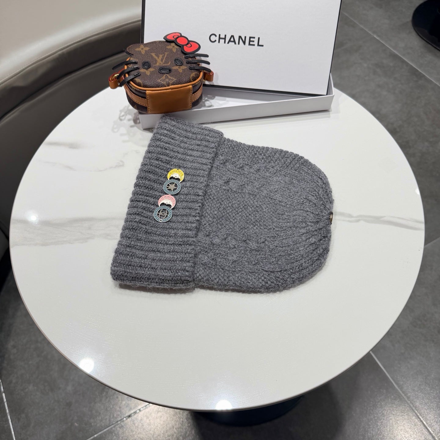 Chanel Wool Hat With "COCO" Word 435054